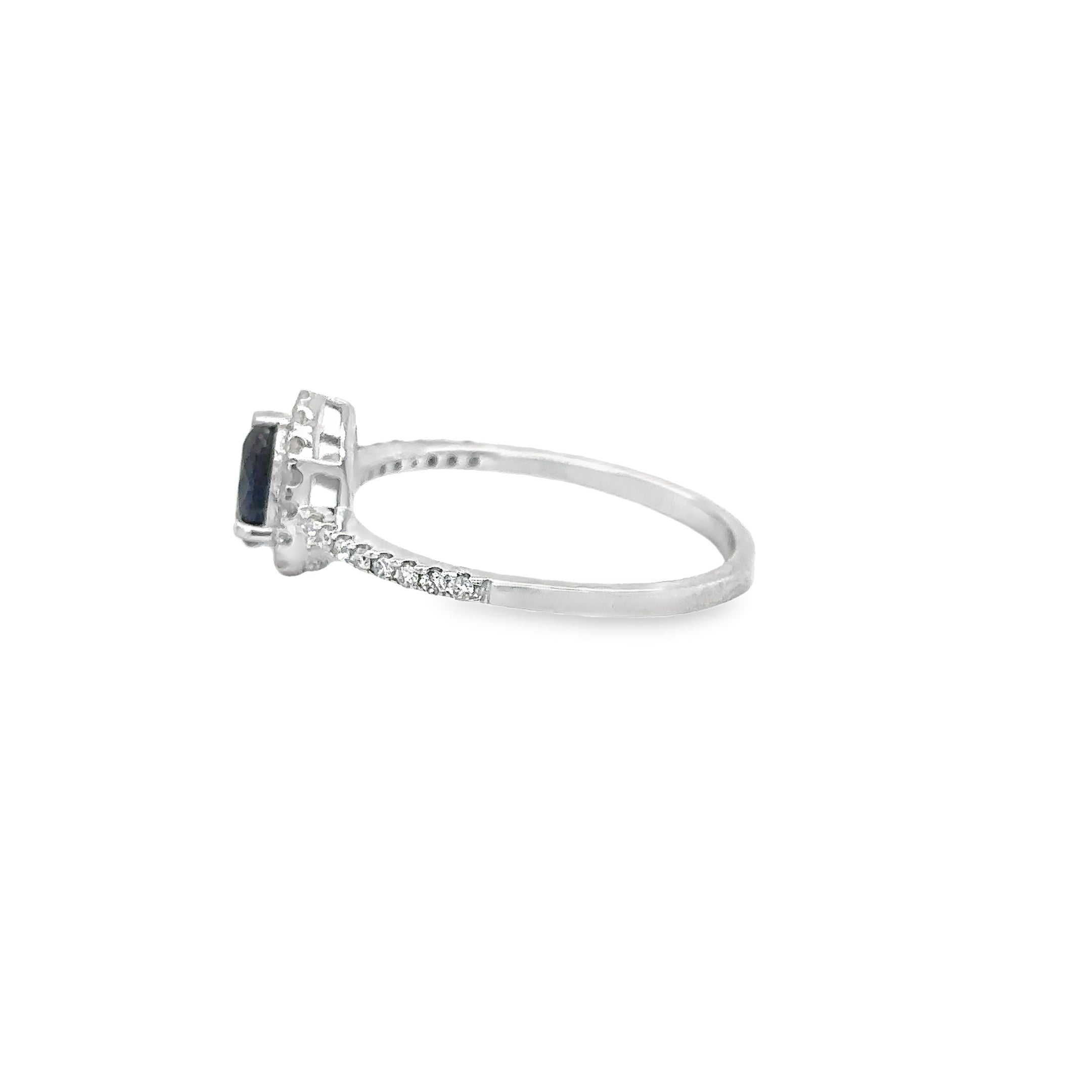 Anillo De Oro Blanco De 14K Zafiro Y Diamantes De Ceilán 0.82 Ct.