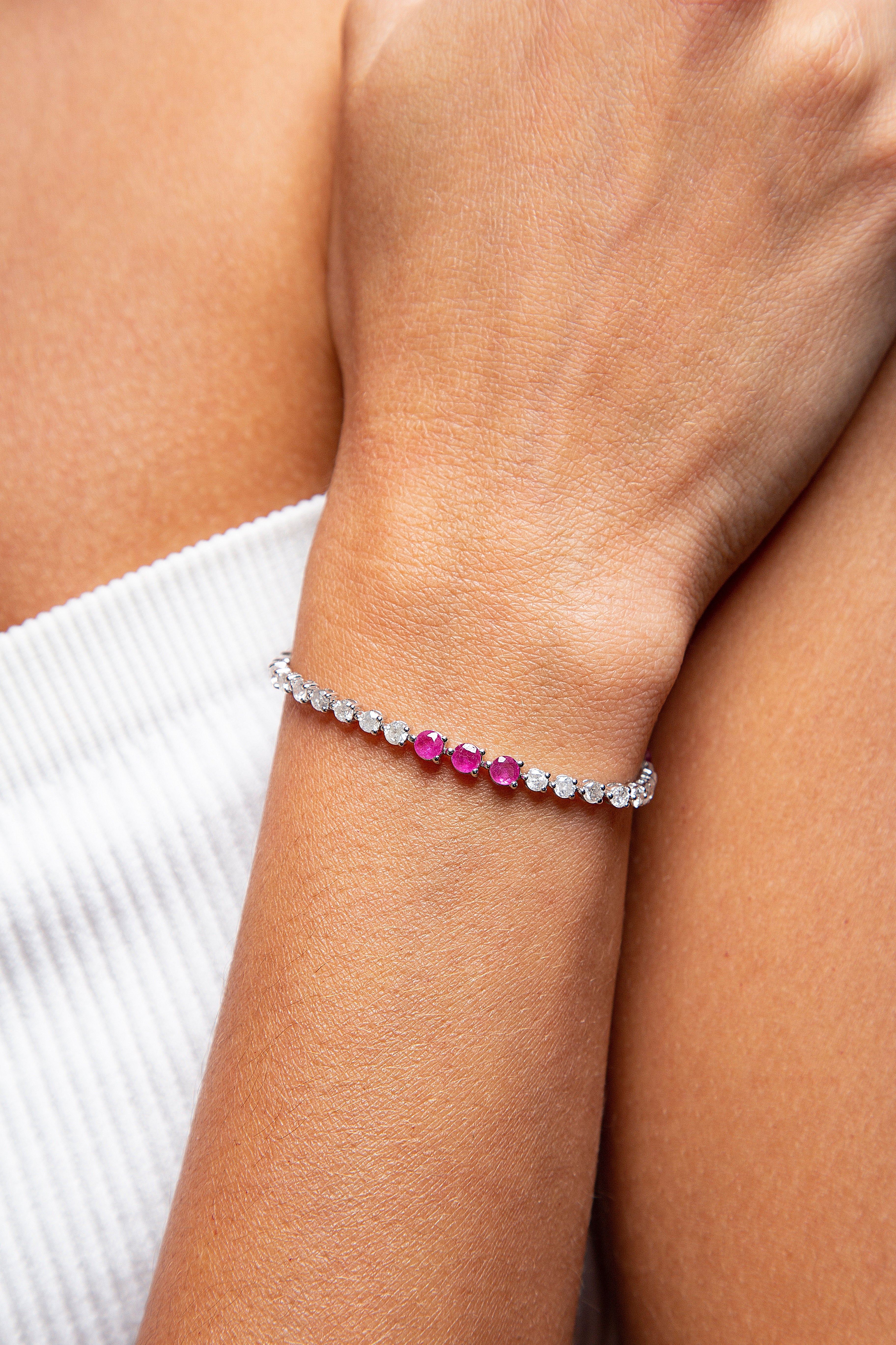 Pulsera Diamante Rubí Oro Blanco 14K 5.3 ct.