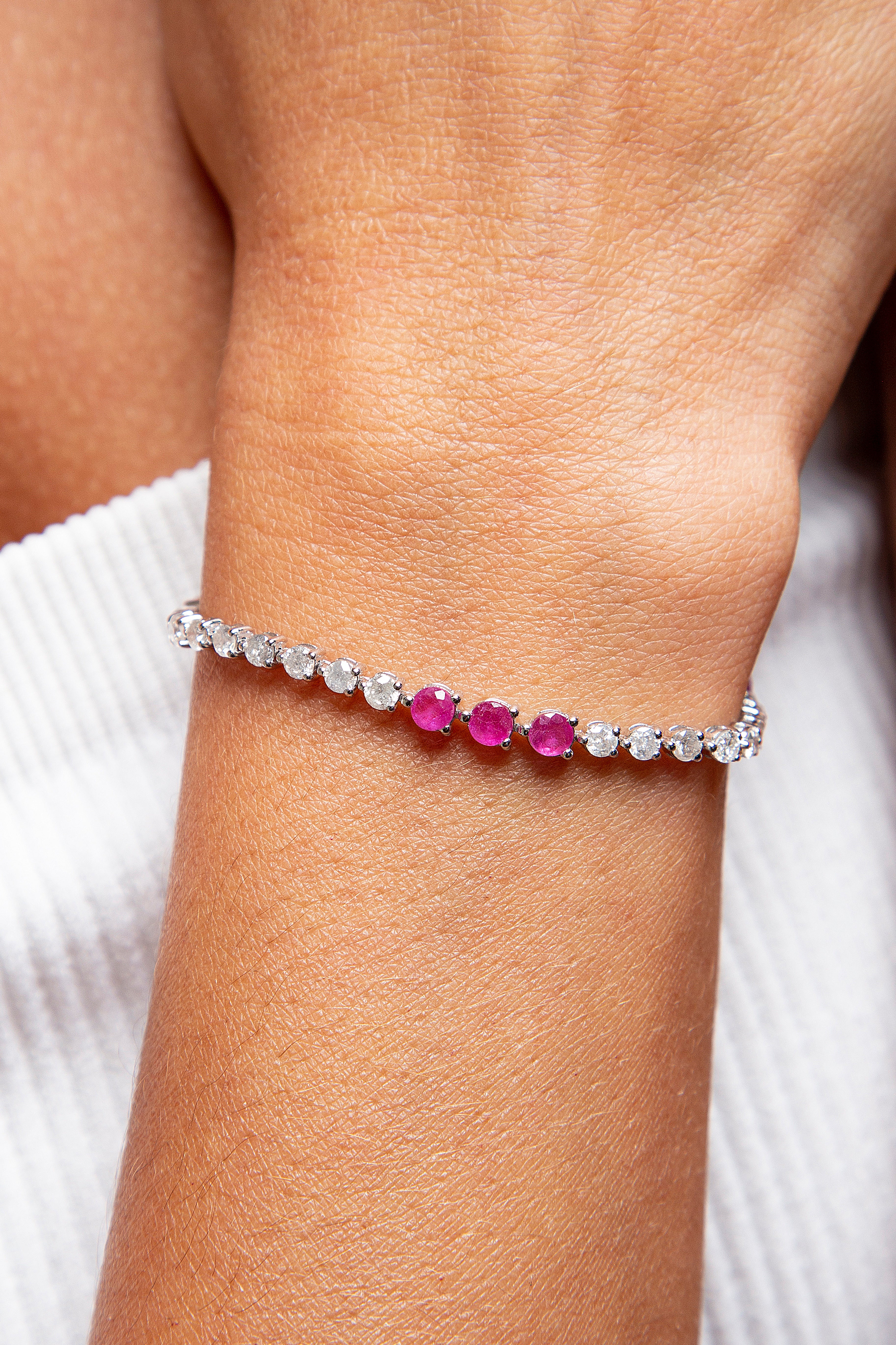 Pulsera Diamante Rubí Oro Blanco 14K 5.3 ct.
