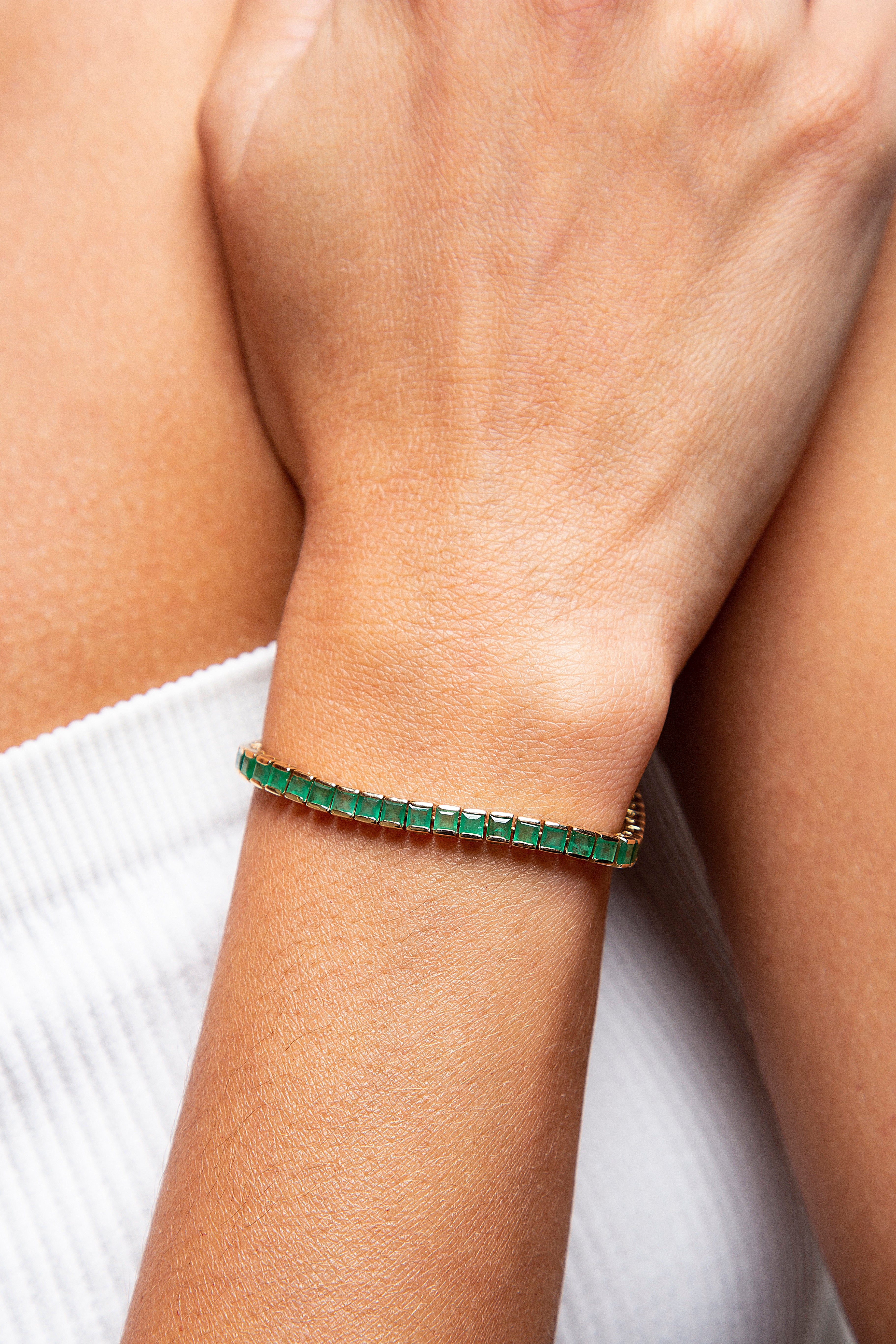 Pulsera Tennis Esmeralda Oro Amarillo 14K 6.49 ct.