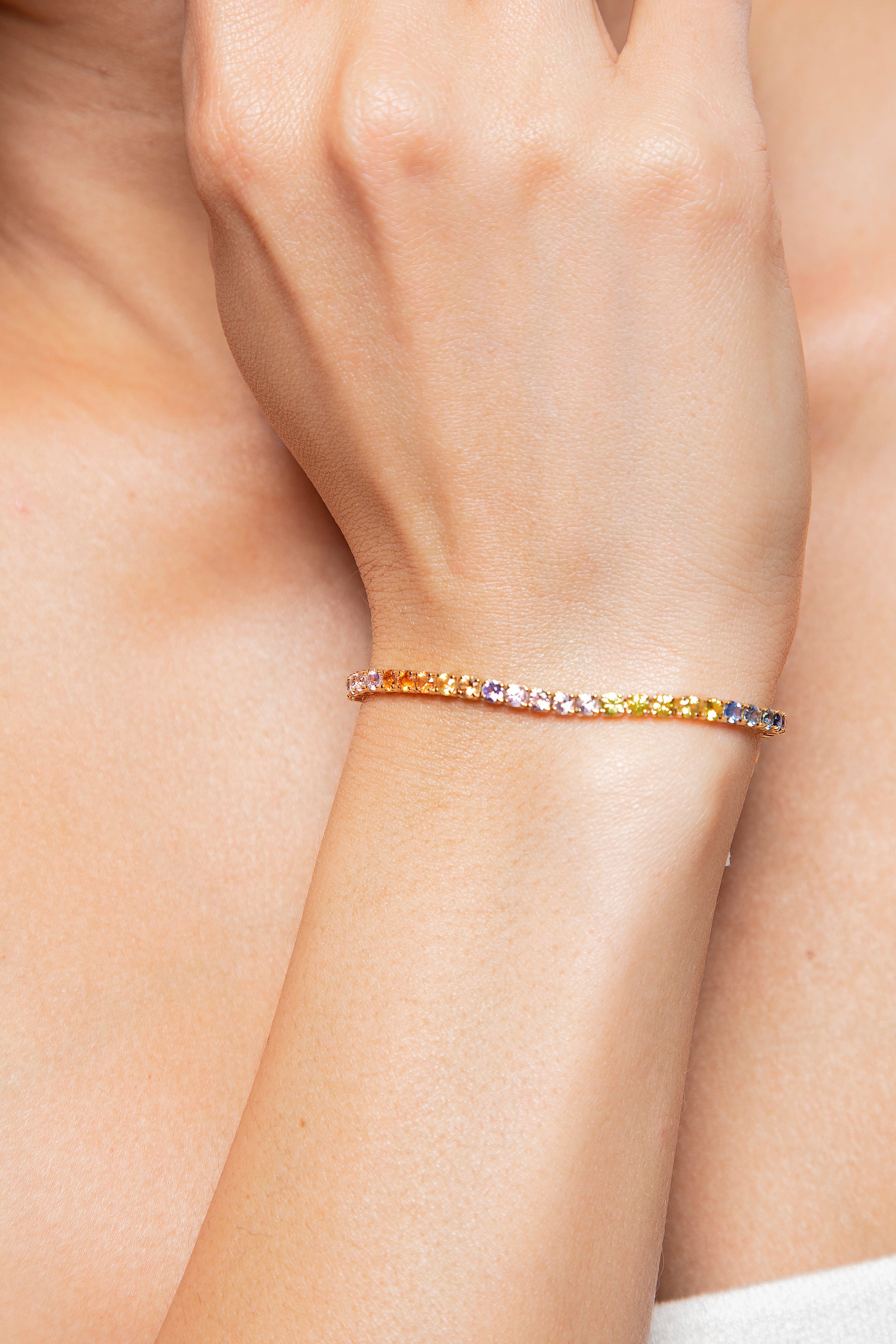 Pulsera Tennis Multi Zafiro Oro Amarillo 14K 5.83 ct.