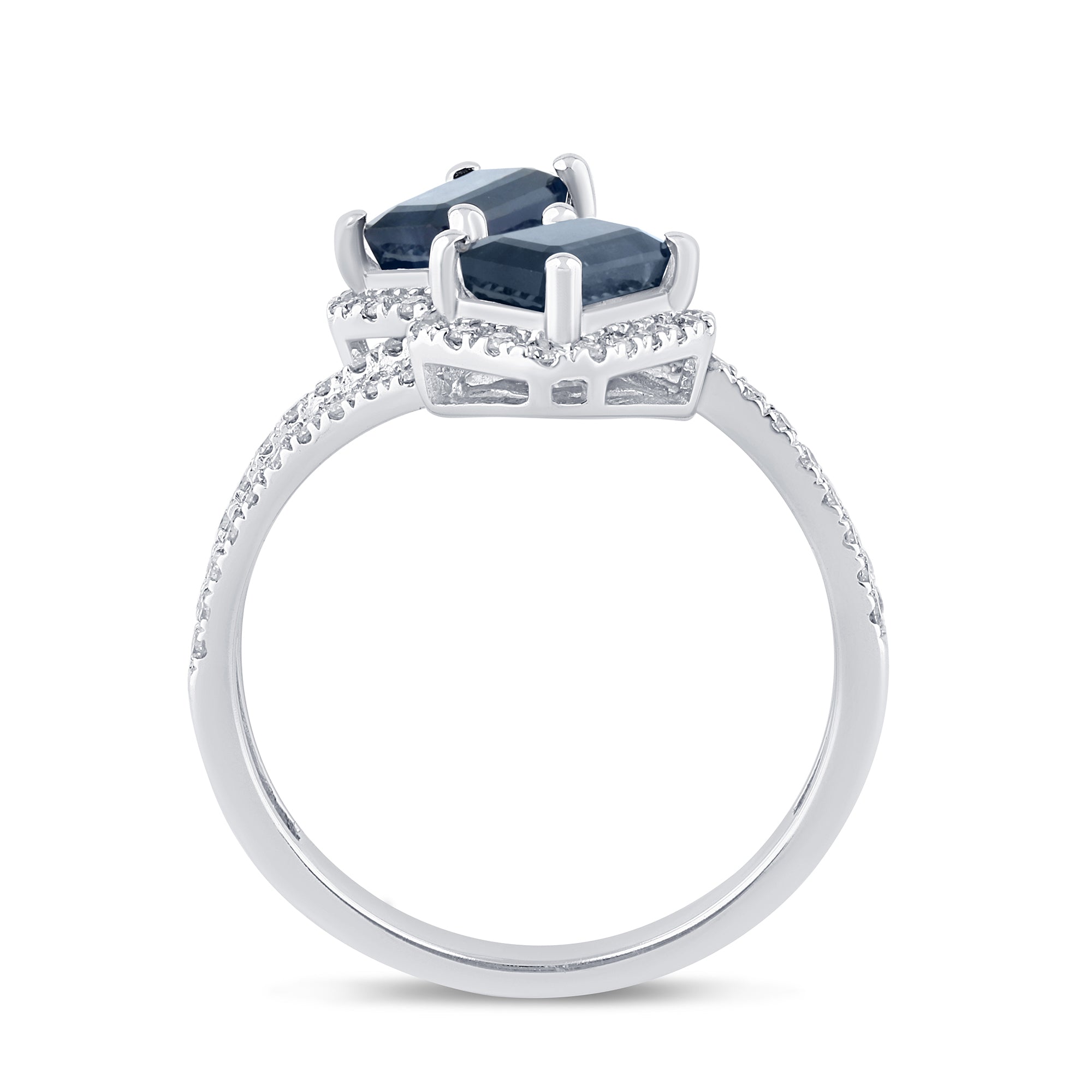 Wrap ring with blue sapphire and diamonds in 14K white gold, 1.6CT.