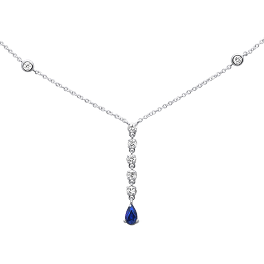 Collar con colgante en forma de gota de zafiro azul y diamantes en oro blanco de 14K, 0.47CT.
