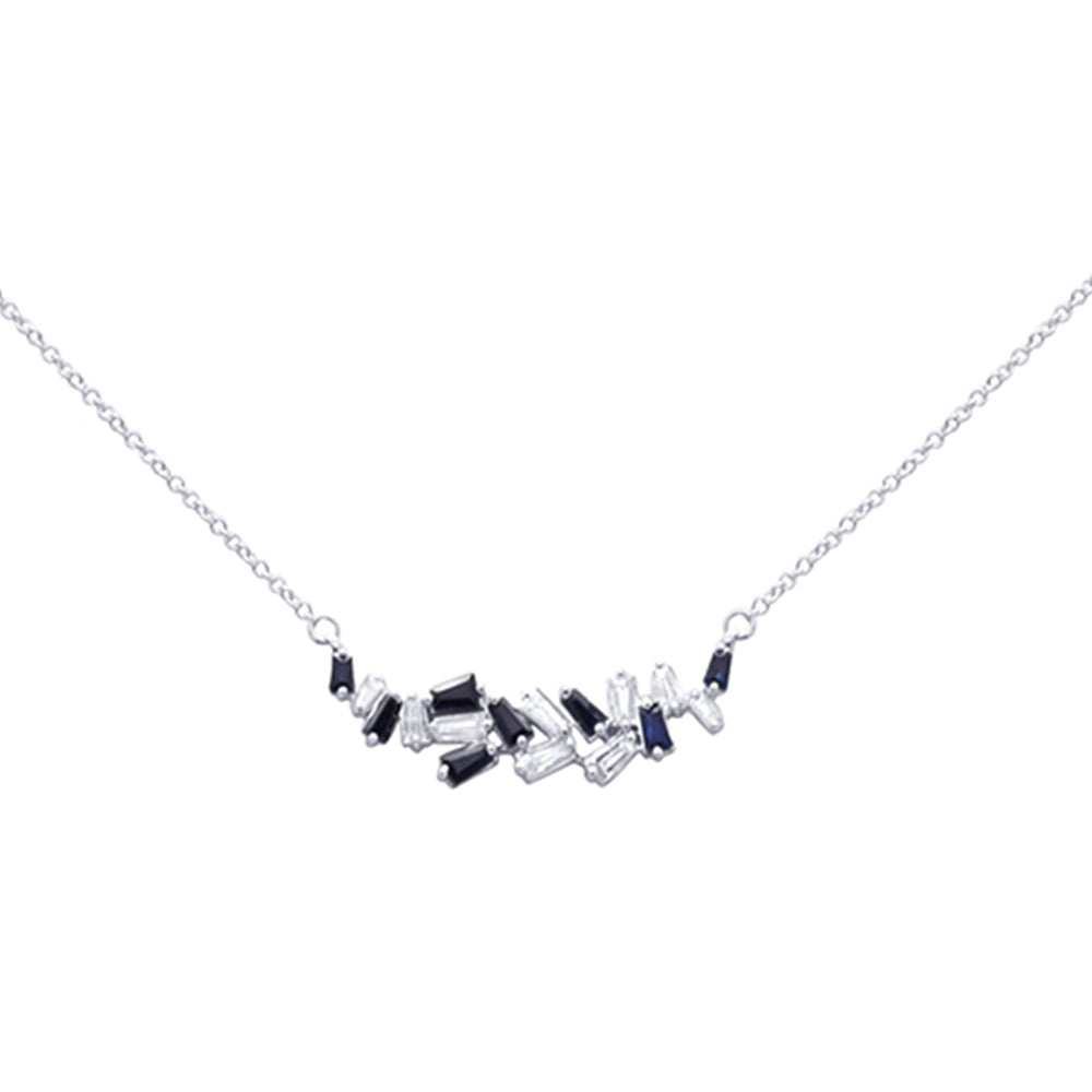 Collar con colgante de zafiro azul y diamantes en oro blanco de 14K, 0.8CT.