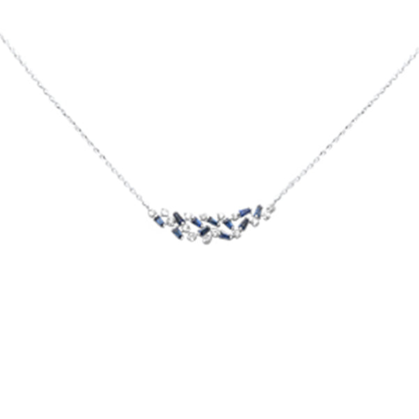 Collar con colgante de zafiro azul y diamantes en oro blanco de 14K, 0.45CT.