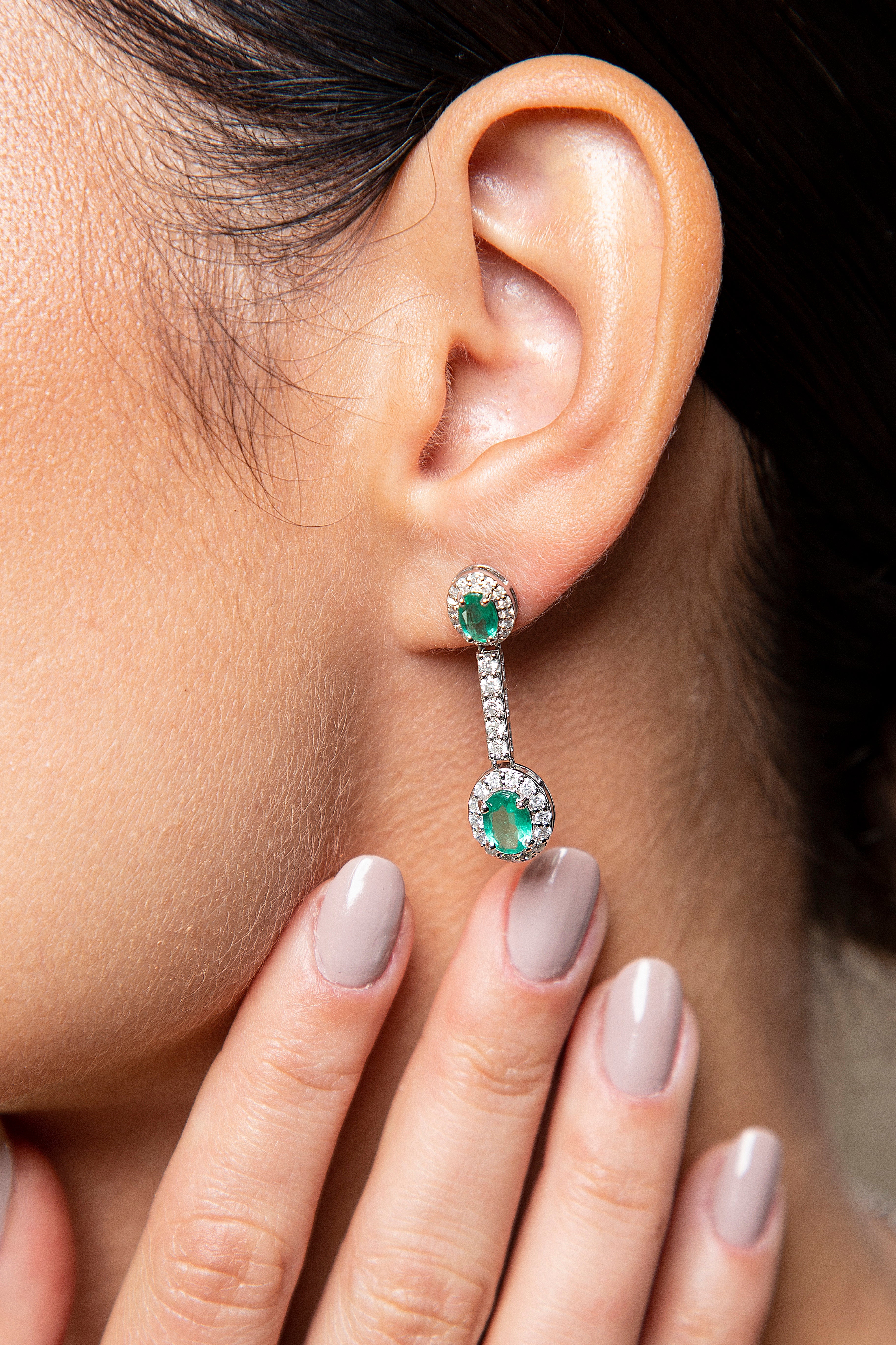 Aretes Largos / Colgantes Diamante Esmeralda Oro Blanco 14K 2.84 ct.