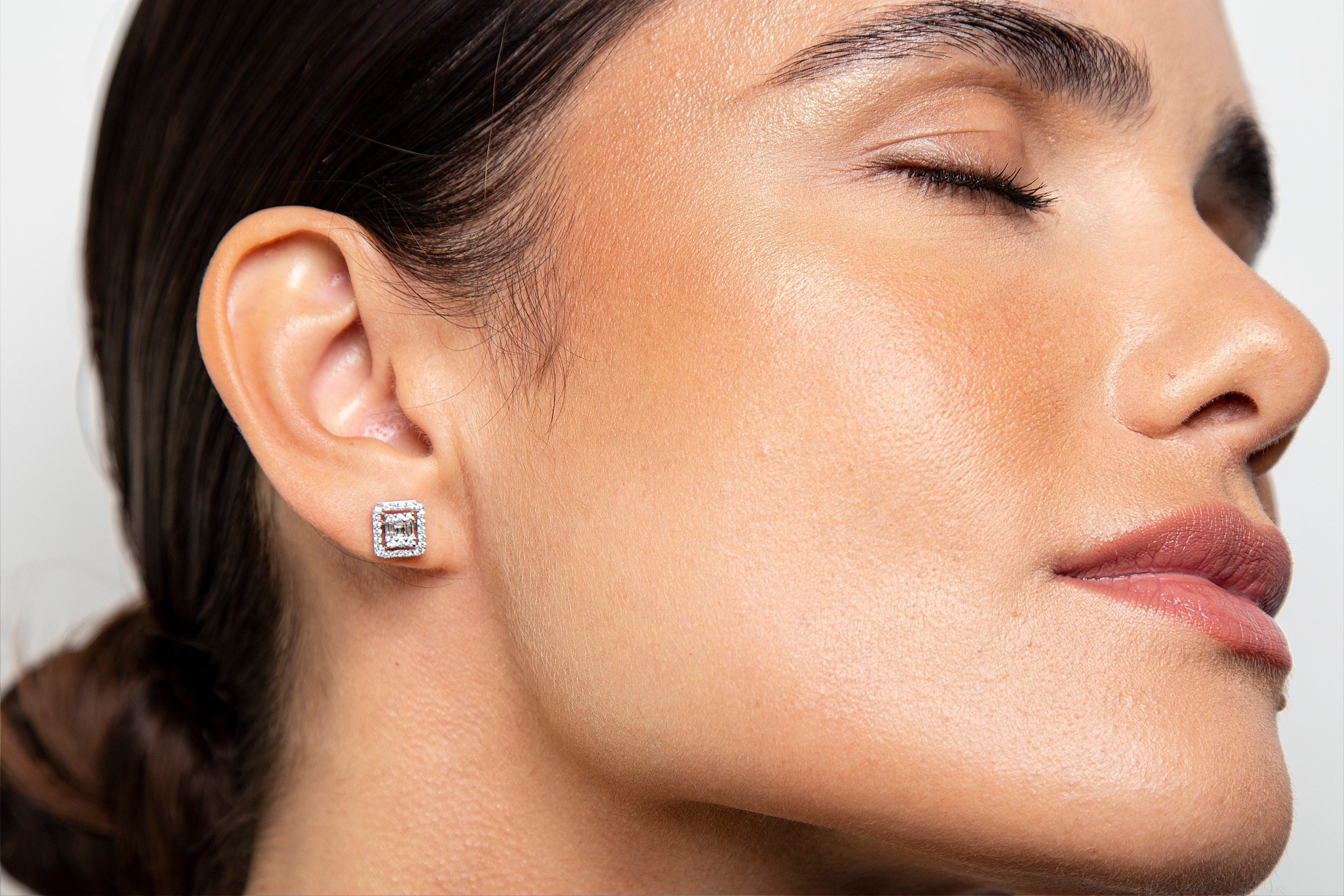 Aretes Studs Diamante Oro Blanco 14K 0.44 ct.