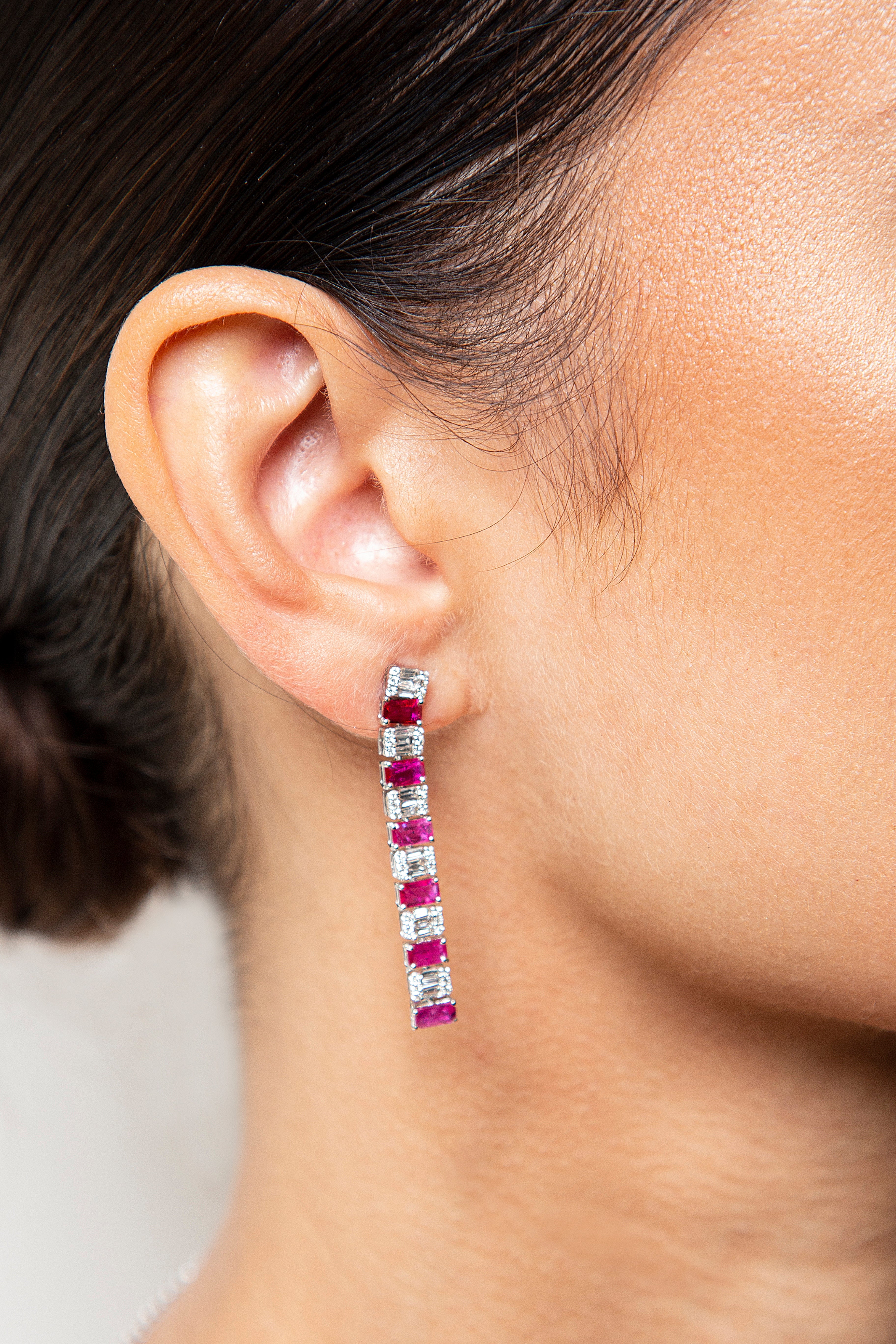 Aretes Largos / Colgantes Diamante Rubí Oro Blanco 14K 3.28 ct.