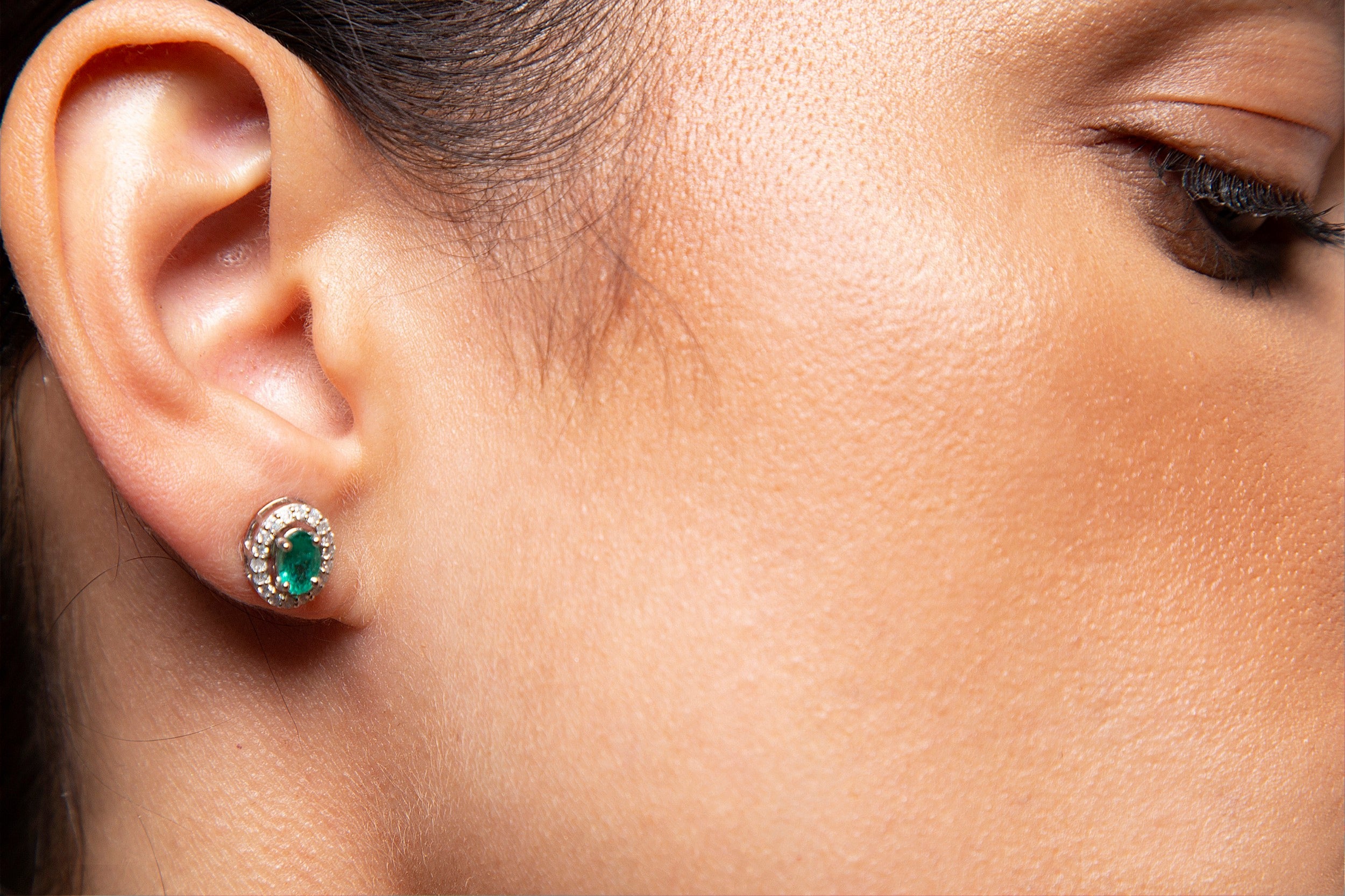 Aretes Studs Diamante Rubí Esmeralda Zafiro Oro Blanco 14K  ct.