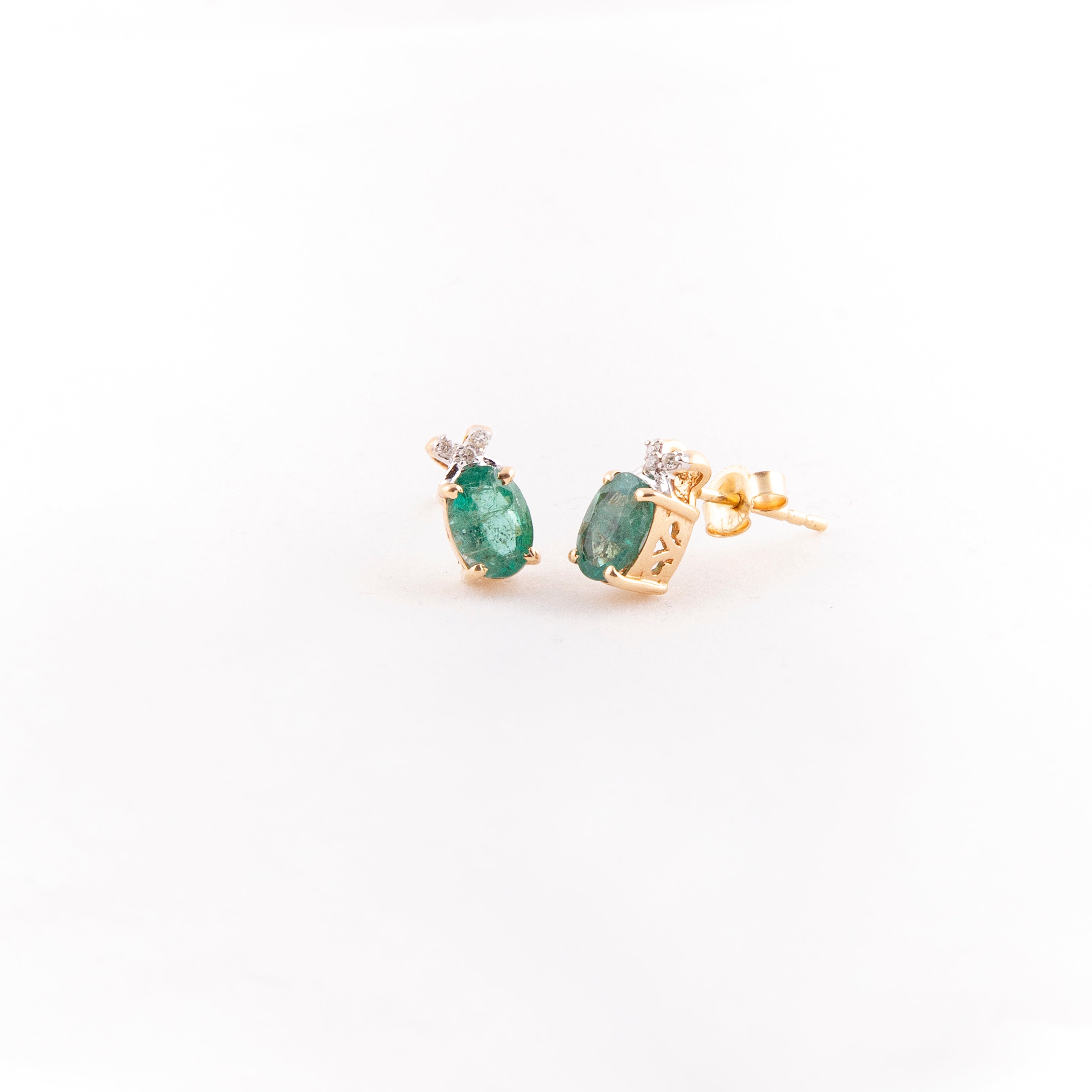 Aretes Studs Diamante Esmeralda Oro Amarillo 14K 1.17 ct.