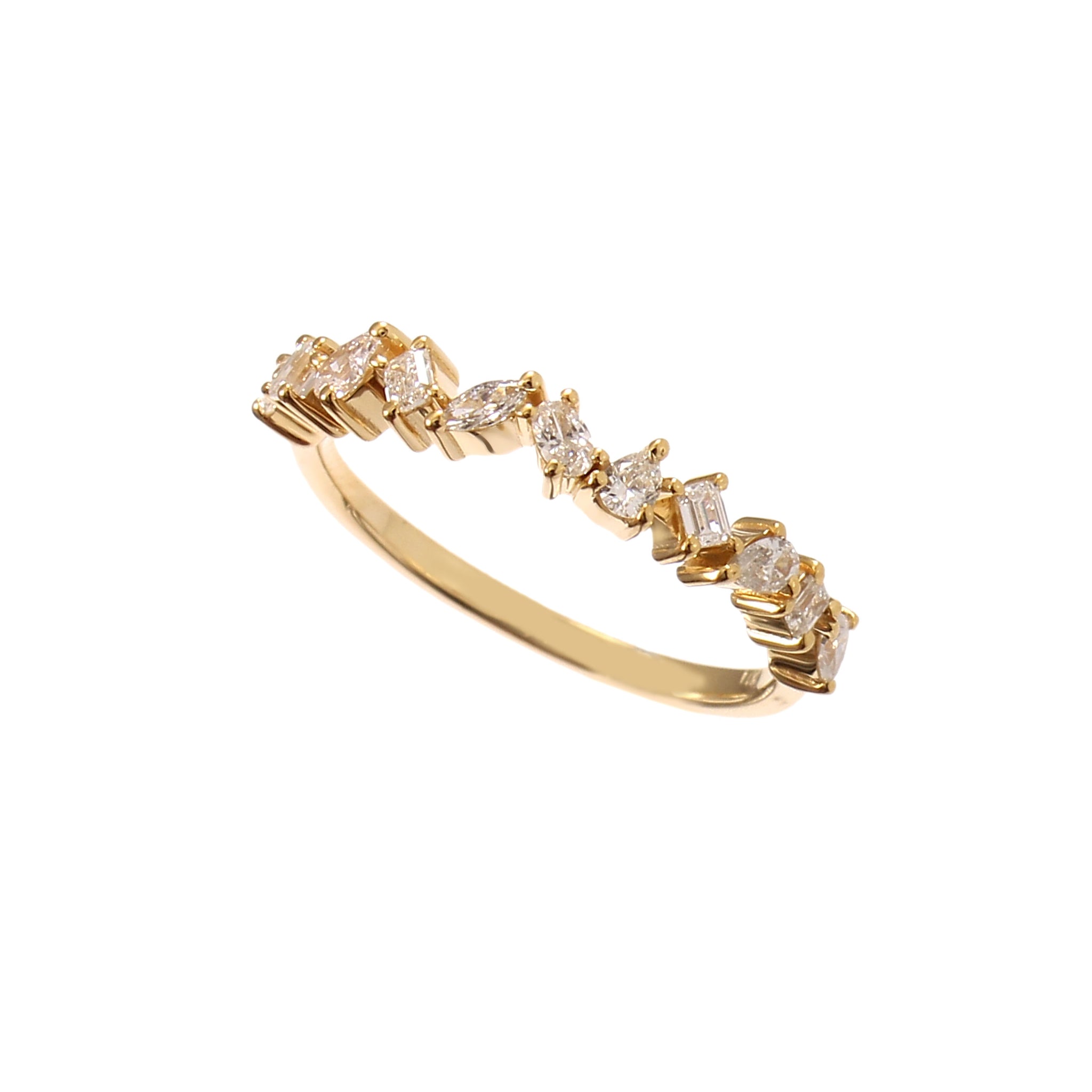Anillo De Formas Alternadas En Oro Amarillo De 14K Con Diamante 0.5 Ct