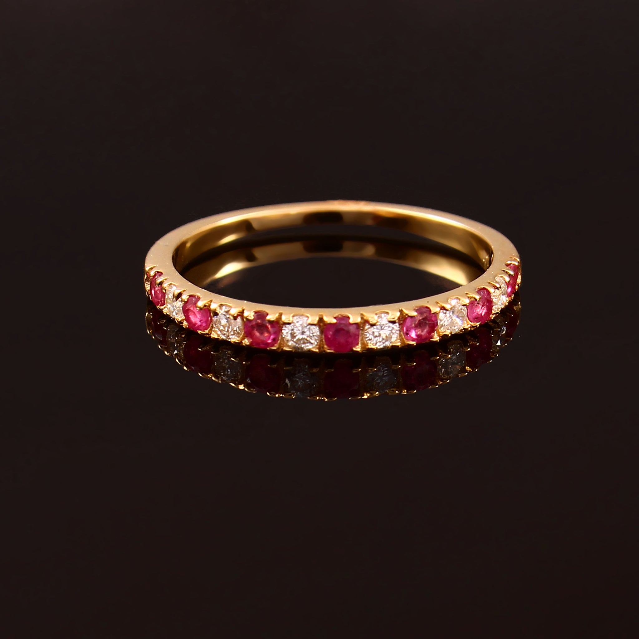 Anillo Churumbela En Oro Amarillo De 14K Con Diamante Y Rubí 0.5 Ct