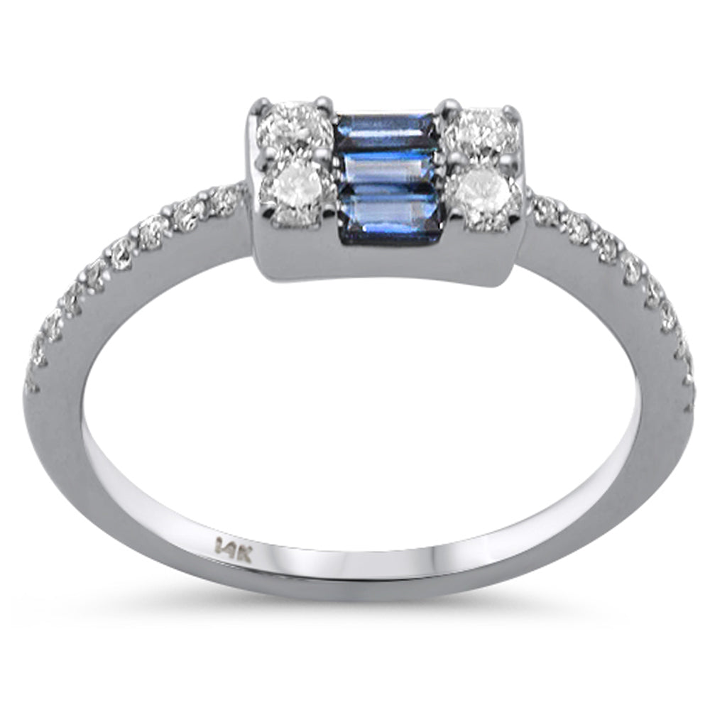 Anillo de oro blanco de 14K con diamantes y zafiro azul, 0.6CT.