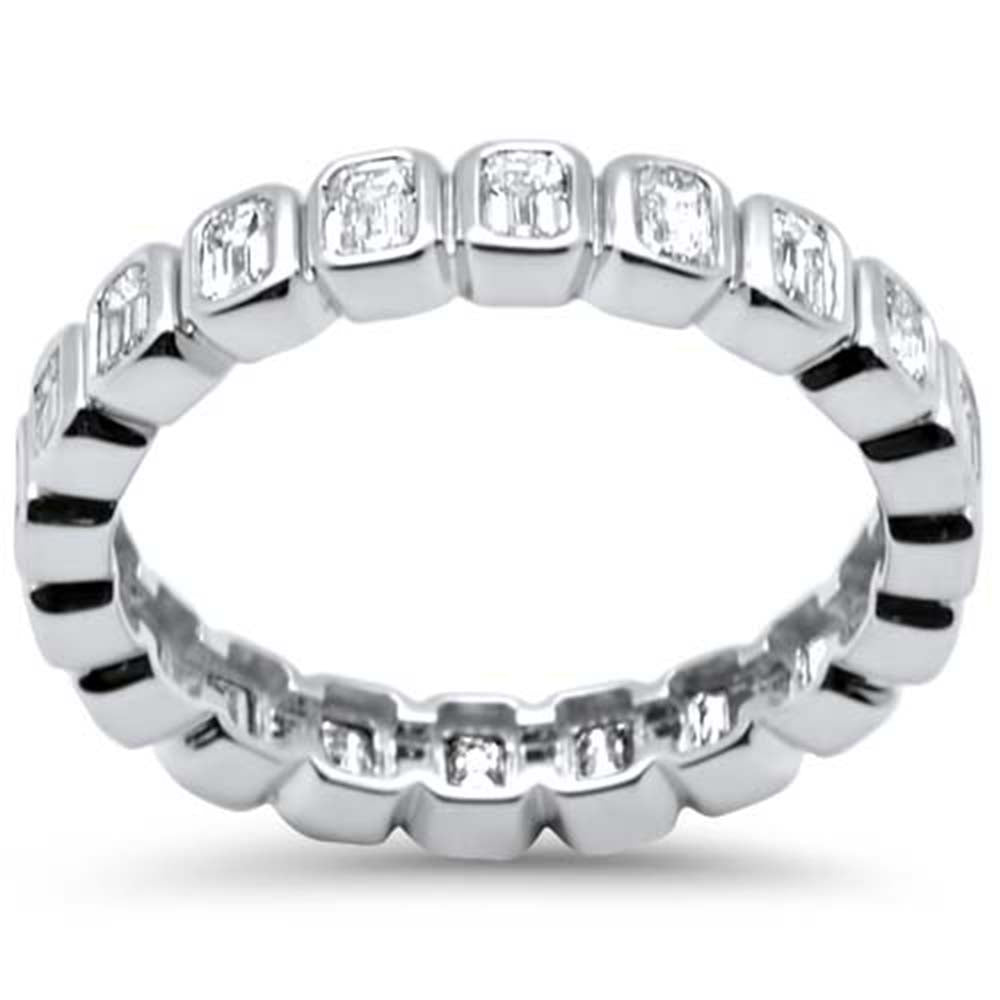 Anillo Eternity De Esmeralda Y Diamante En Oro Blanco De 14K 2.43Ct