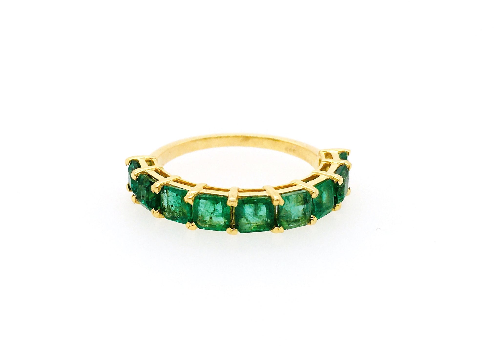 Anillo En Oro Amarillo De 14K Con Esmeralda 2.1 Ct