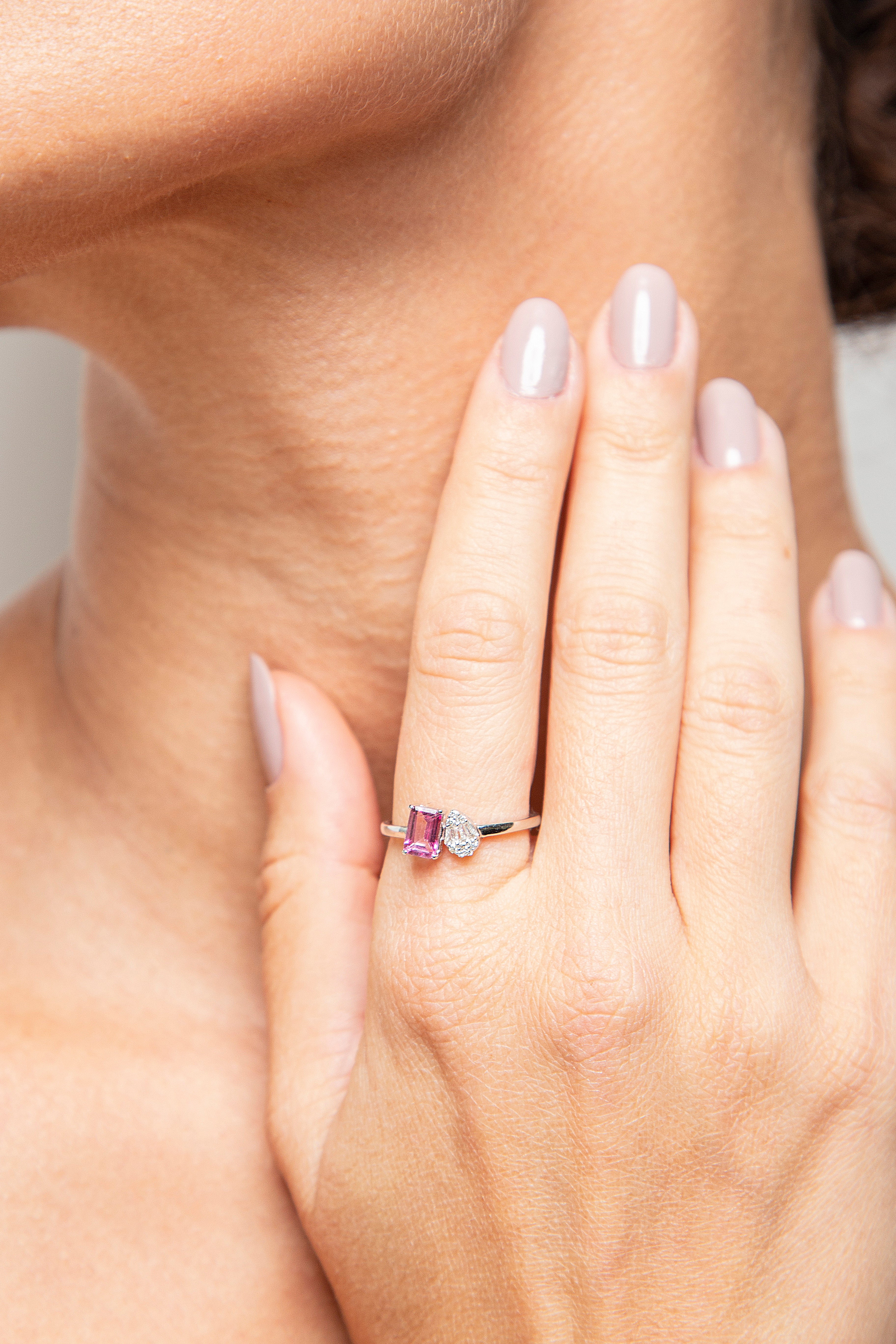 Anillo Diamante Zafiro Rosa Oro Blanco 14K 0.78 ct.