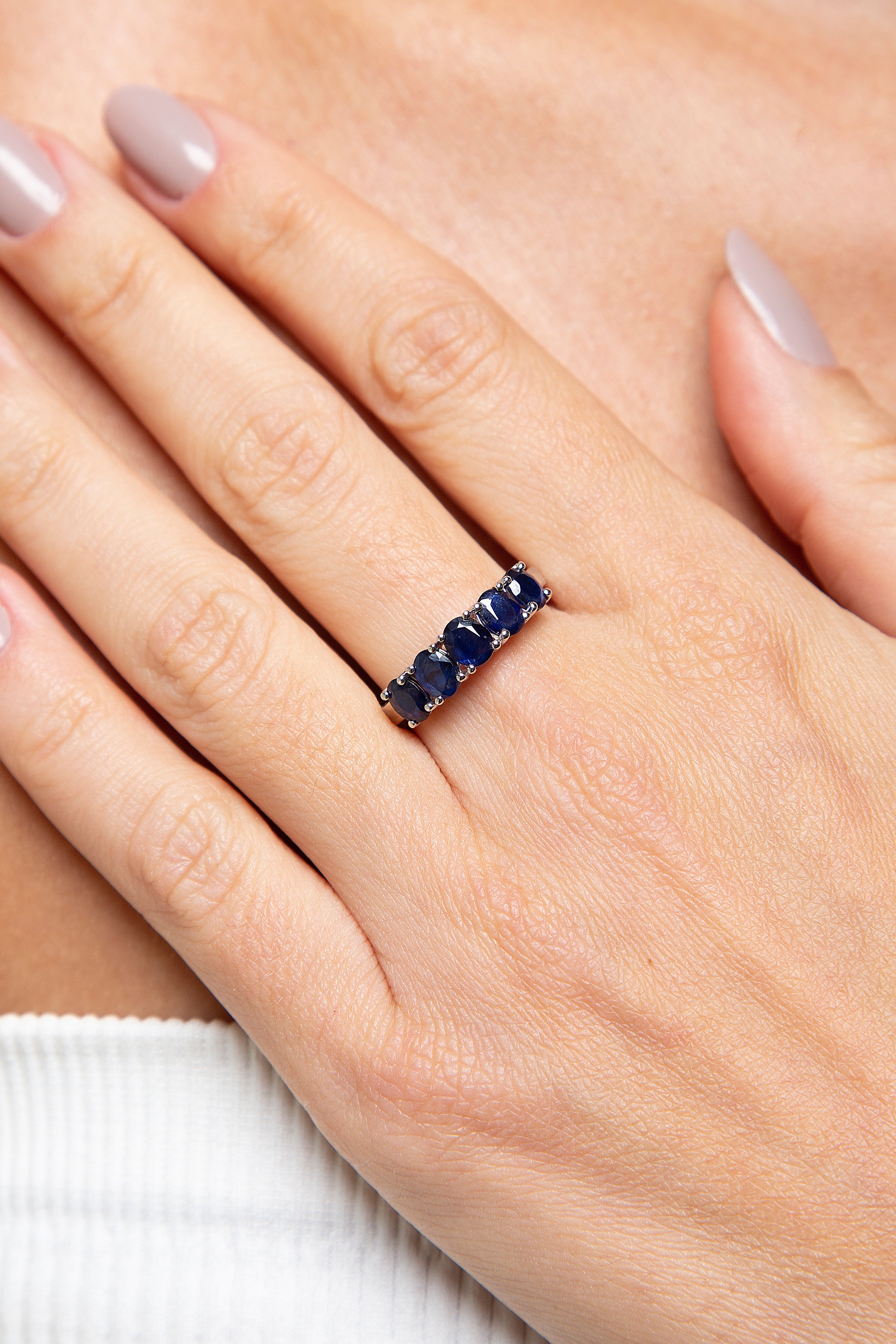 Anillo Churumbela Zafiro Oro Blanco 14K 2.06 ct.