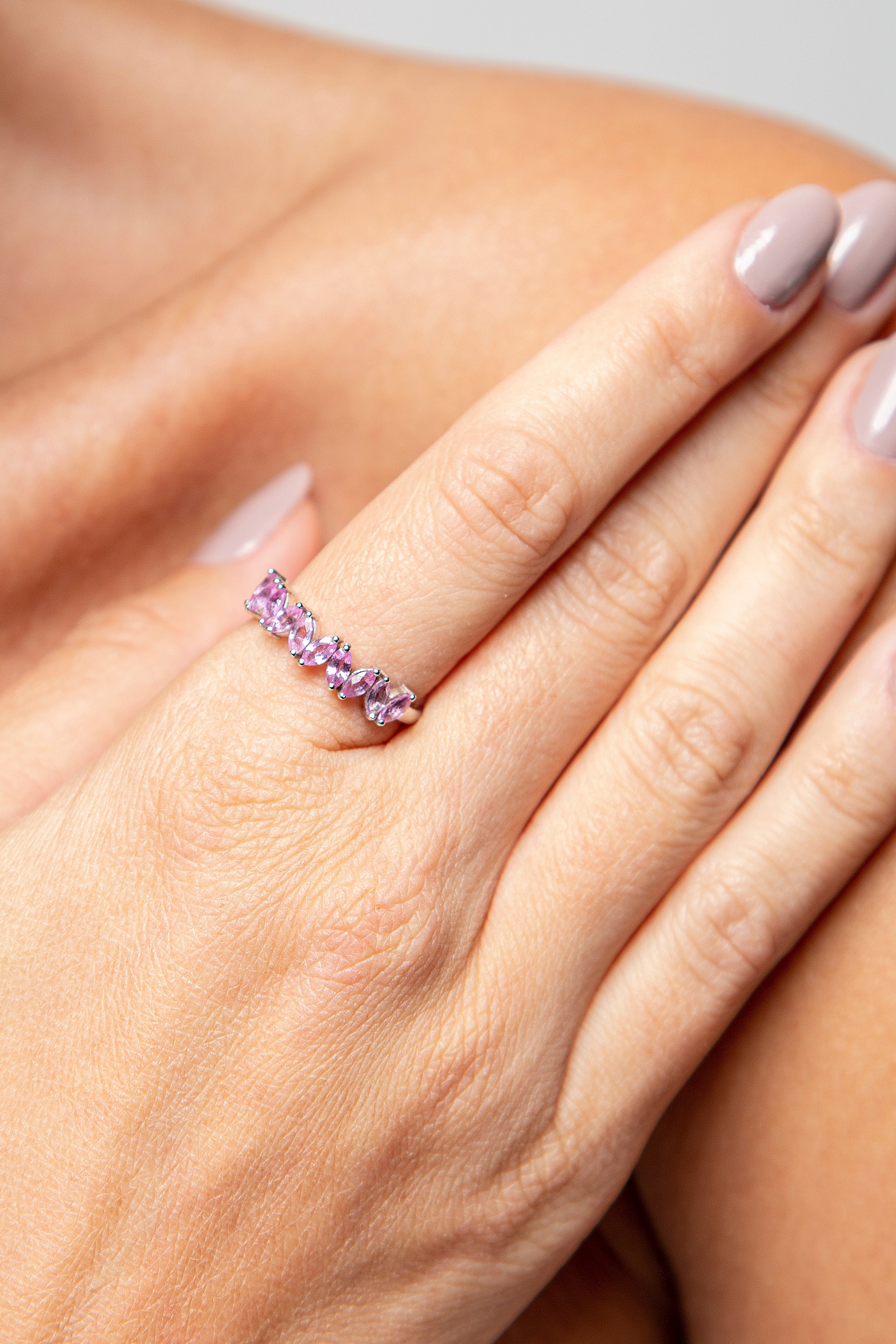 Anillo Zafiro Rosa Oro Blanco 14K 1.19 ct.