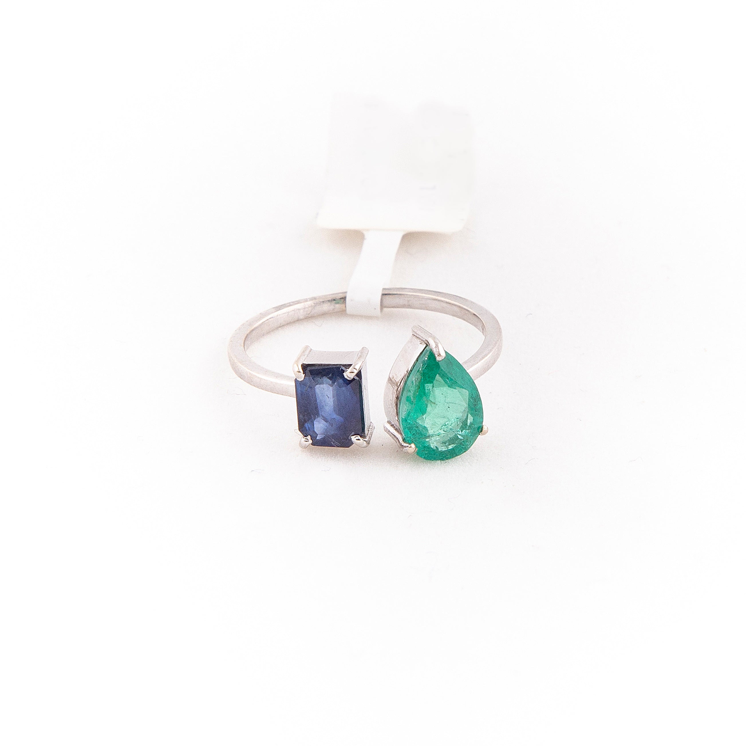 Anillo Multi Shape Esmeralda Zafiro Oro Blanco 14K 1.94ct.