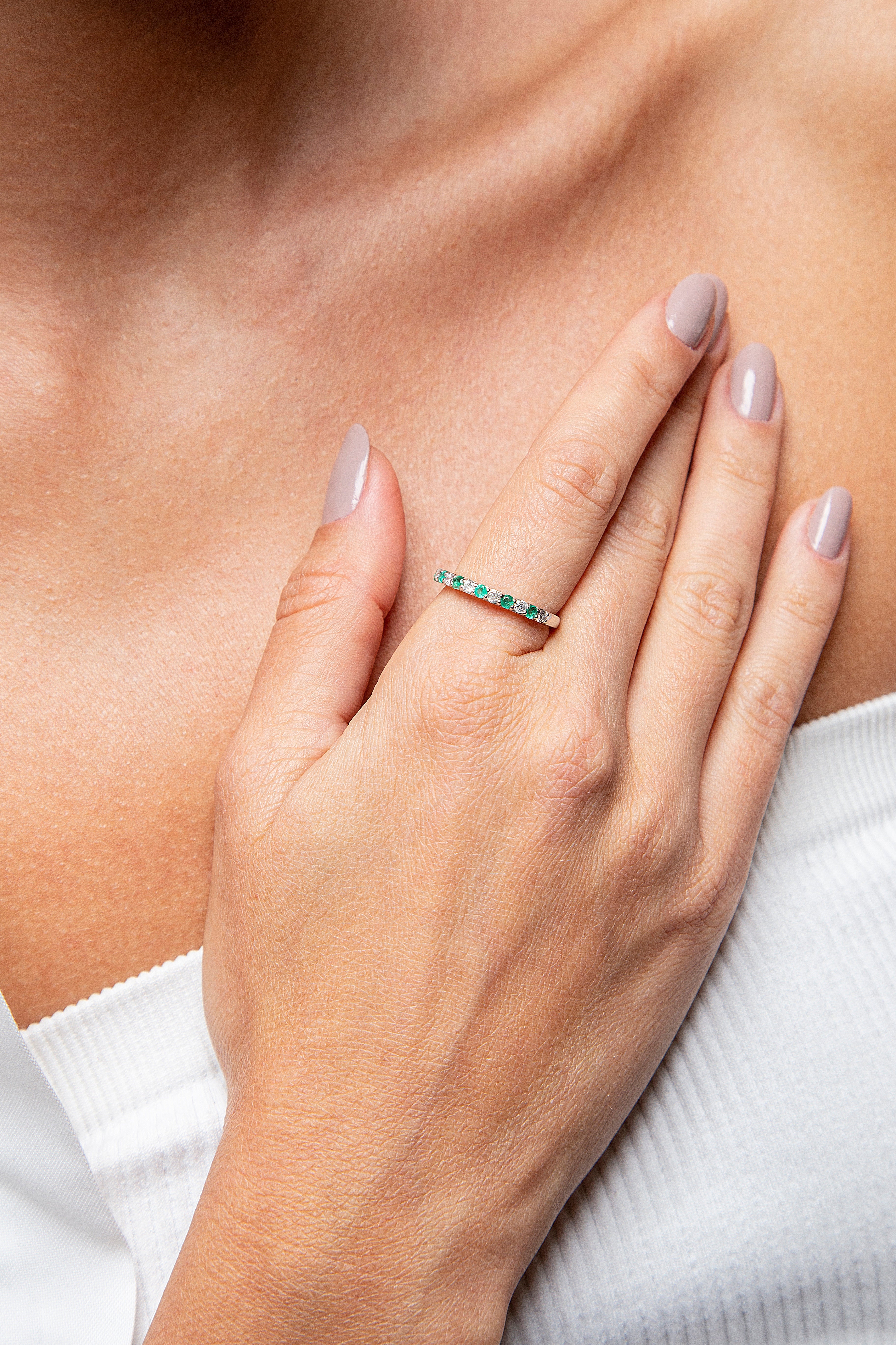 Anillo Churumbela Diamante Esmeralda Oro Blanco 14K 0.48 ct.