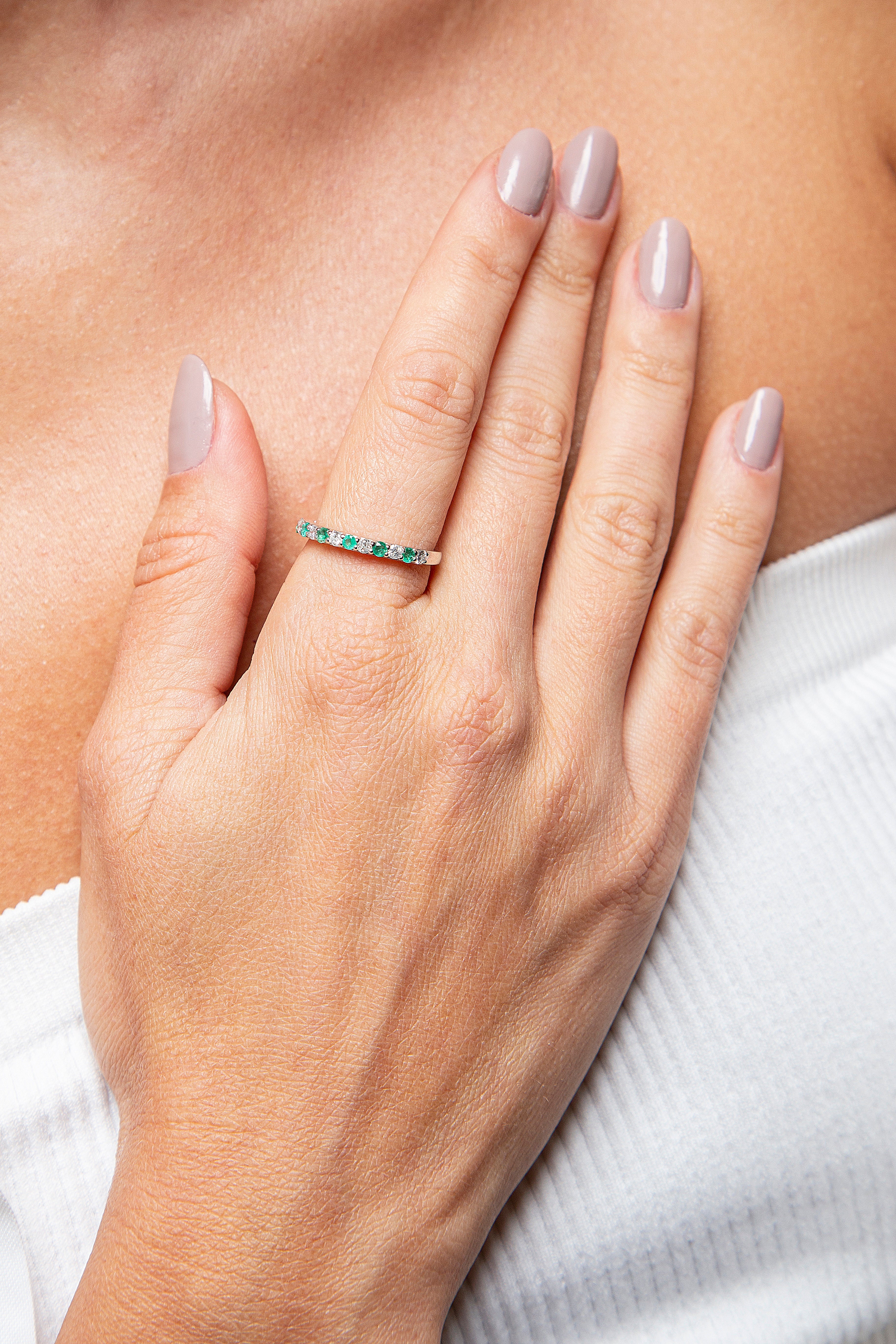 Anillo Churumbela Diamante Esmeralda Oro Blanco 14K 0.48 ct.