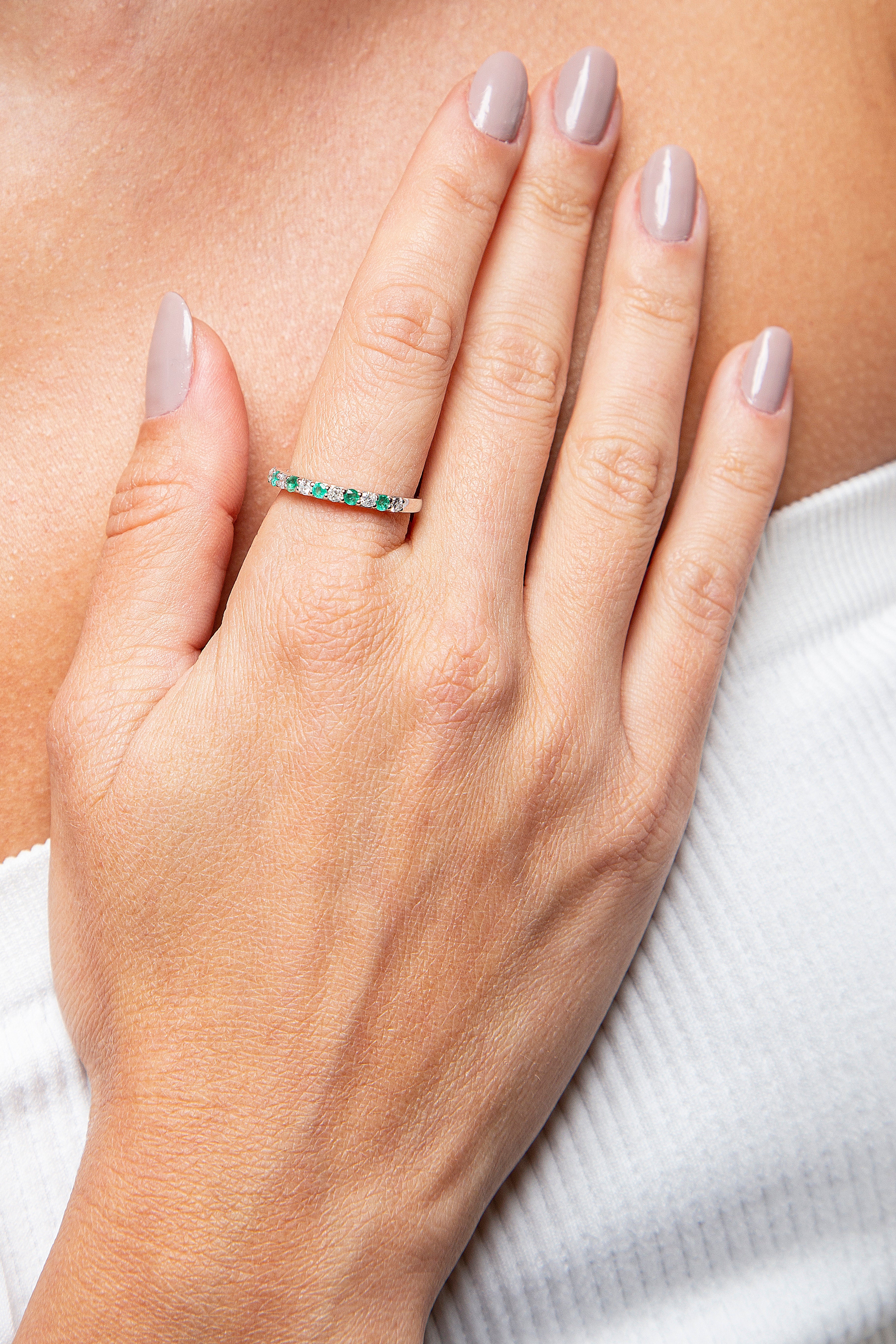 Anillo Churumbela Diamante Esmeralda Oro Blanco 14K 0.48 ct.