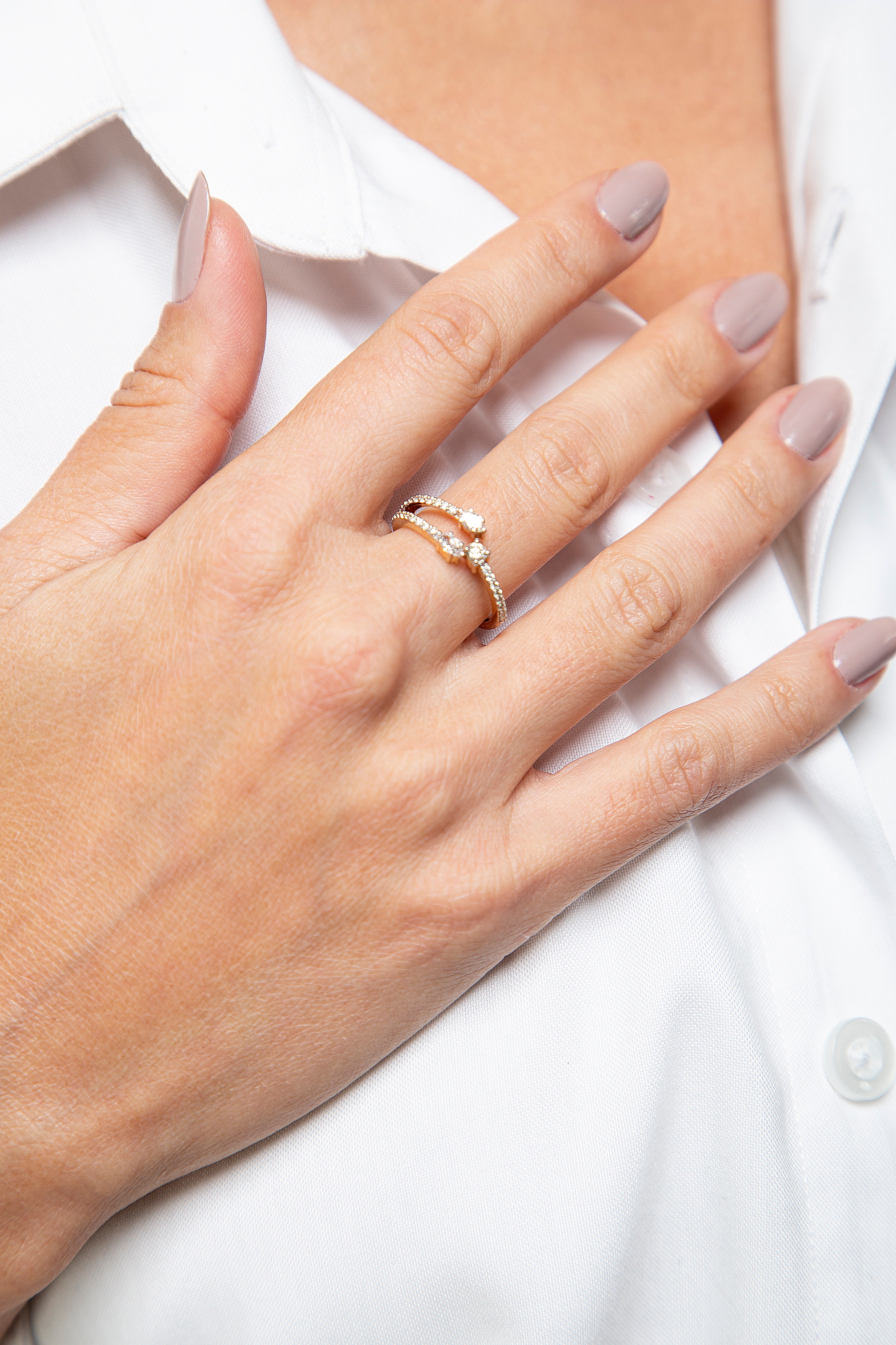 Anillo Bypass Diamante Oro Amarillo 14K 0.51 ct.