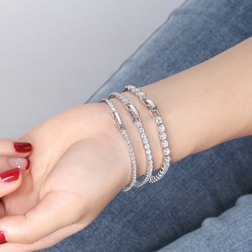 Pulsera Estilo Tennis Plata S925 Baño de oro 14k con Piedra Estilo Diamante 7"-Dorado