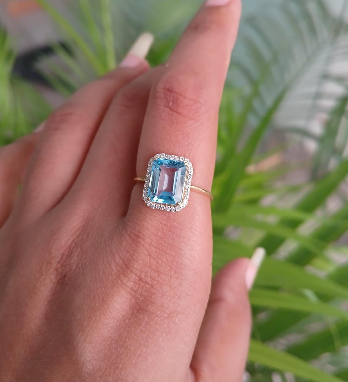 Anillo Aquamarine y diamante