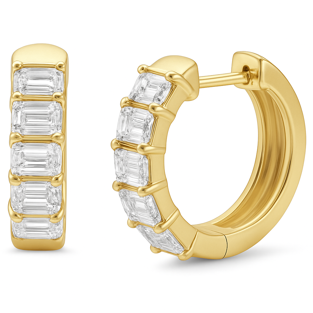 Aretes Hoop Huggie De Esmeralda Y Diamante En Oro Amarillo De 14K 1.78Ct