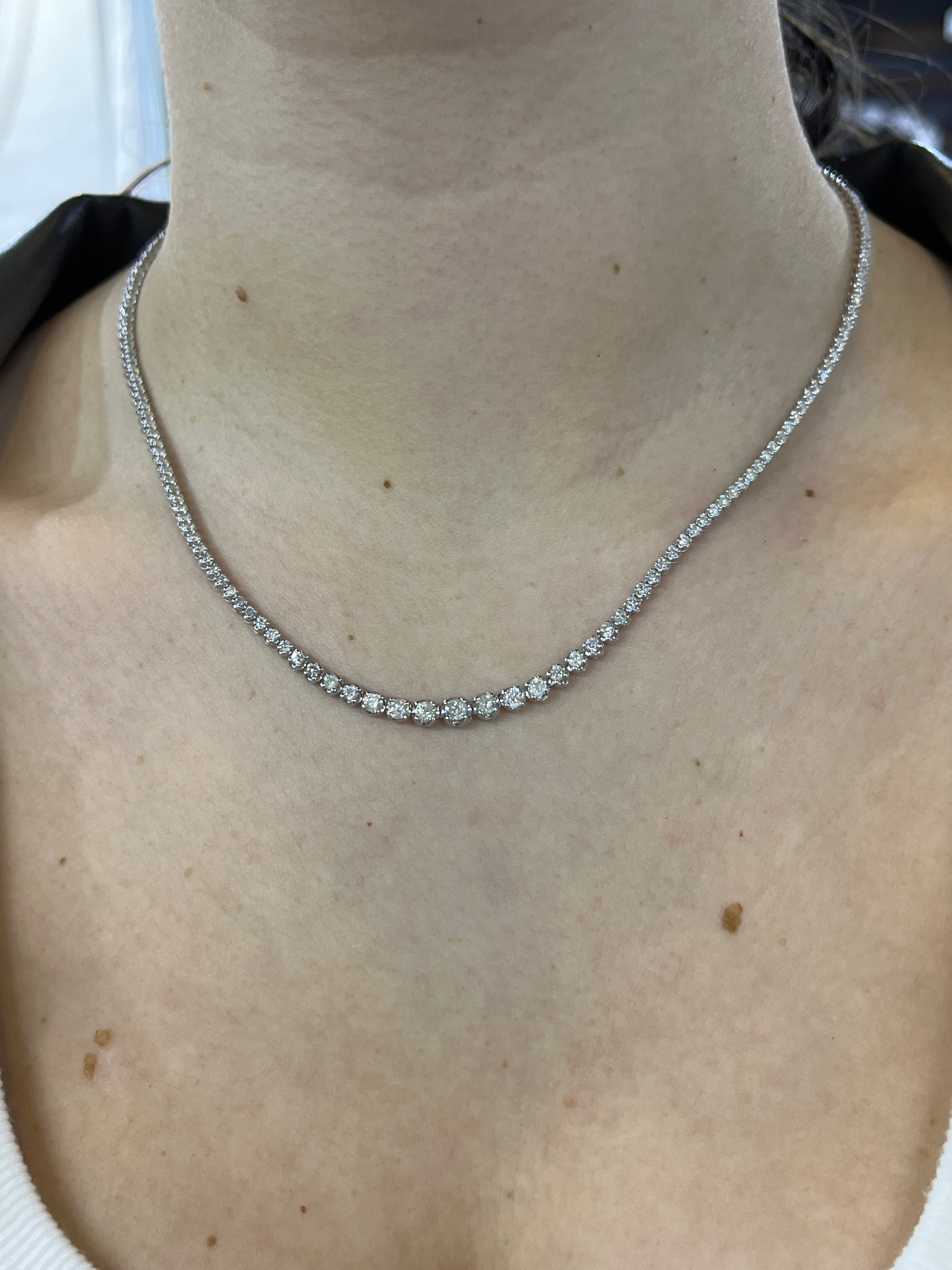 Collar de Oro Blanco 14K con Diamante