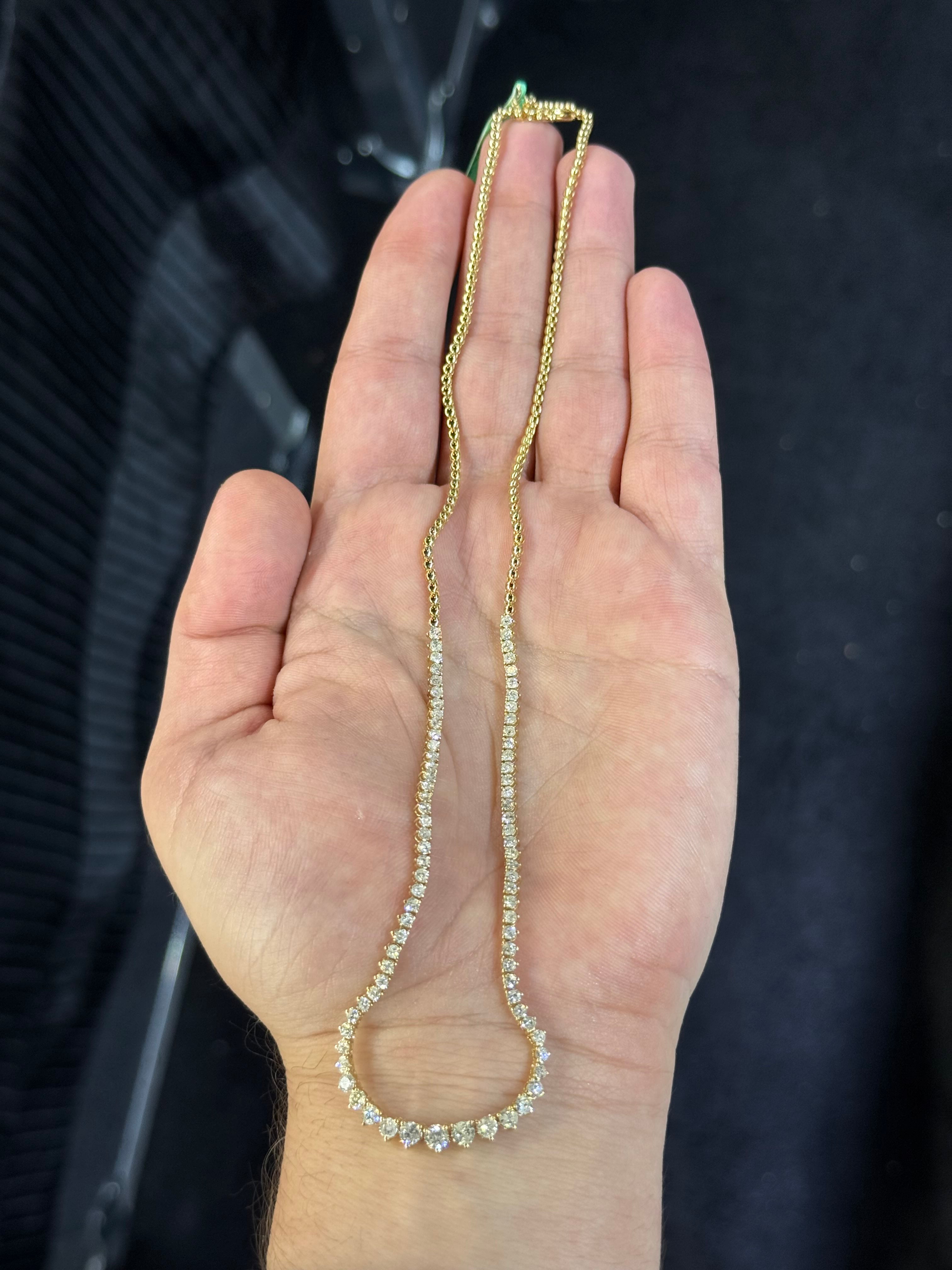 Collar de Oro Amarillo 14K con Diamante