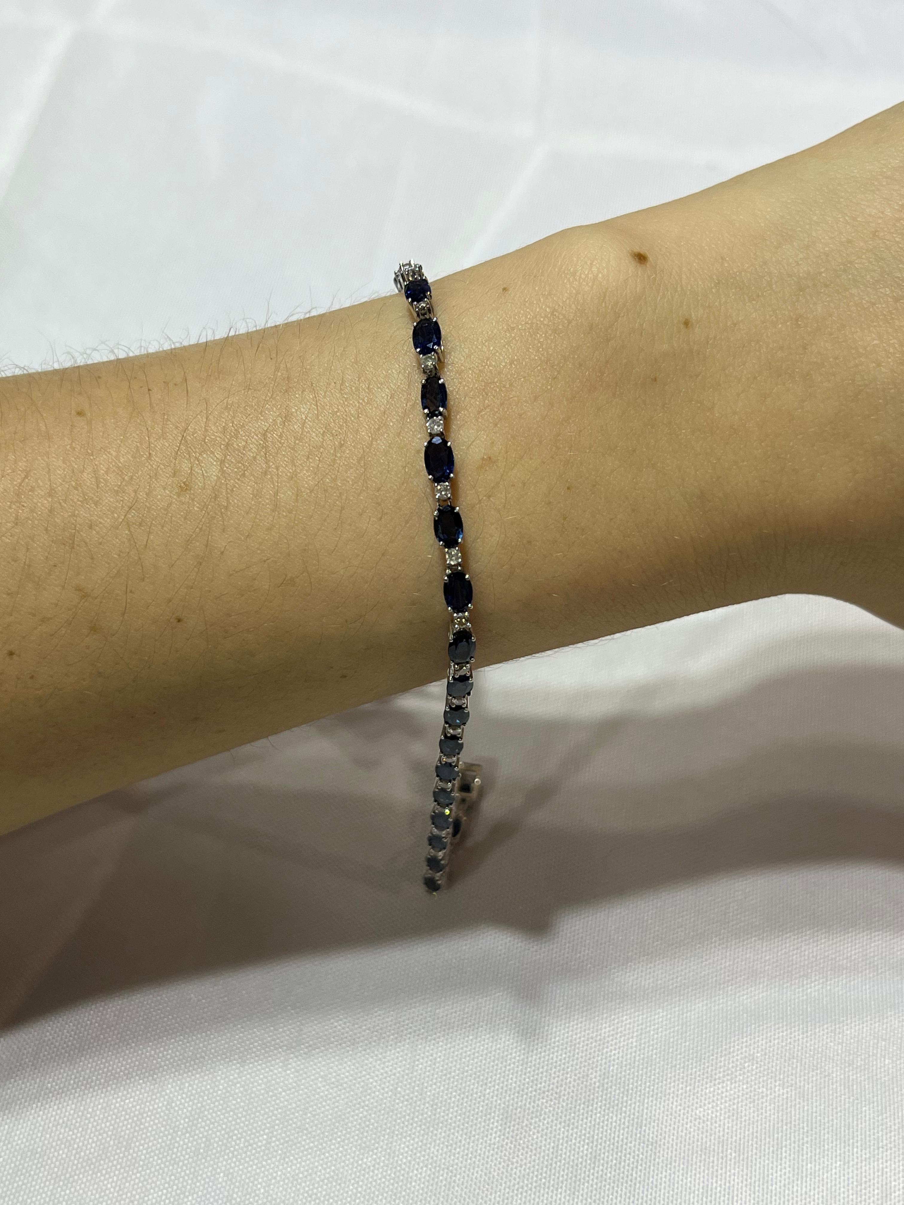 Pulsera de Oro Blanco 14K con Diamante y Zafiro