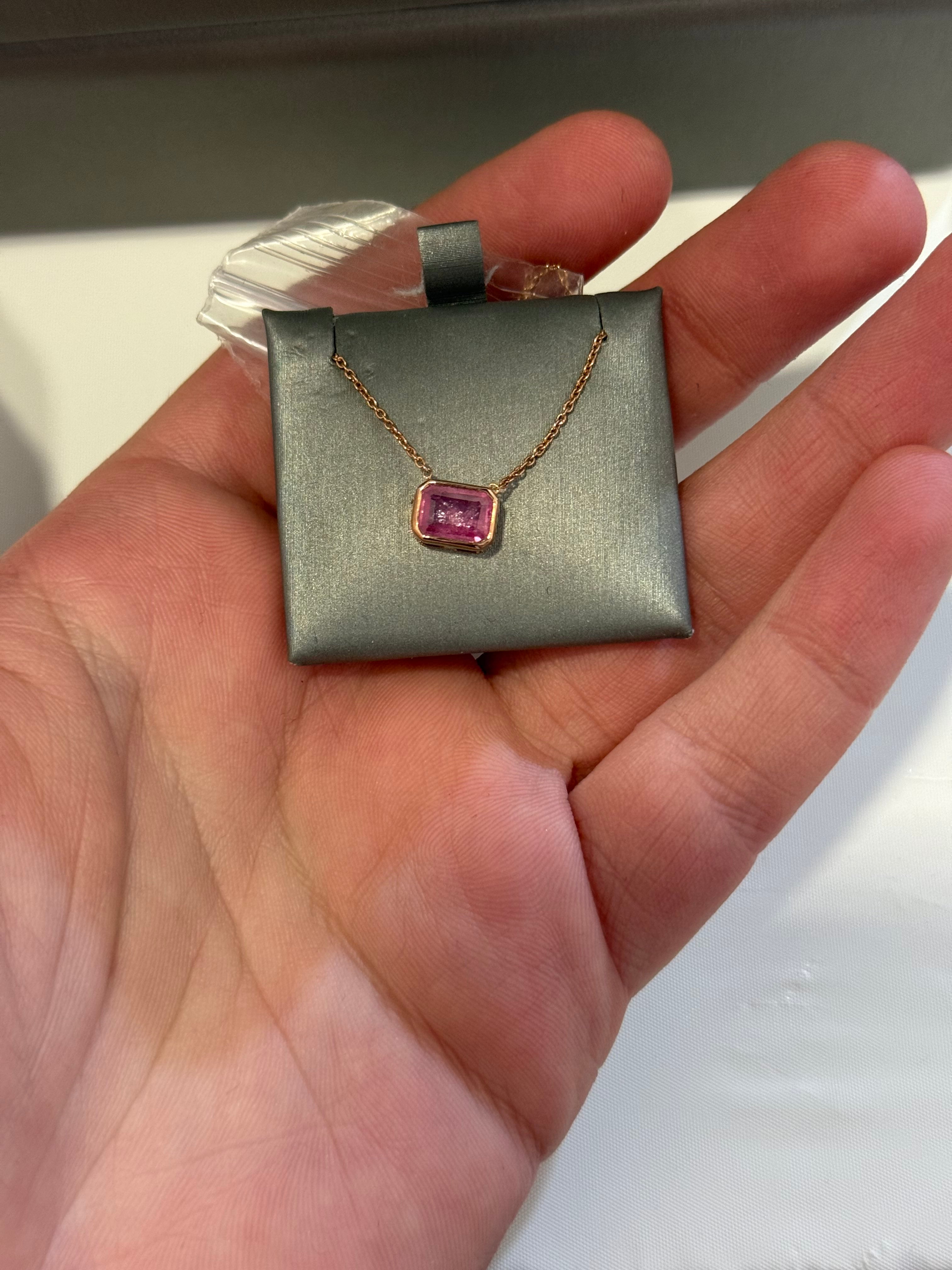 Collar de Oro Rosado 14K con Zafiro