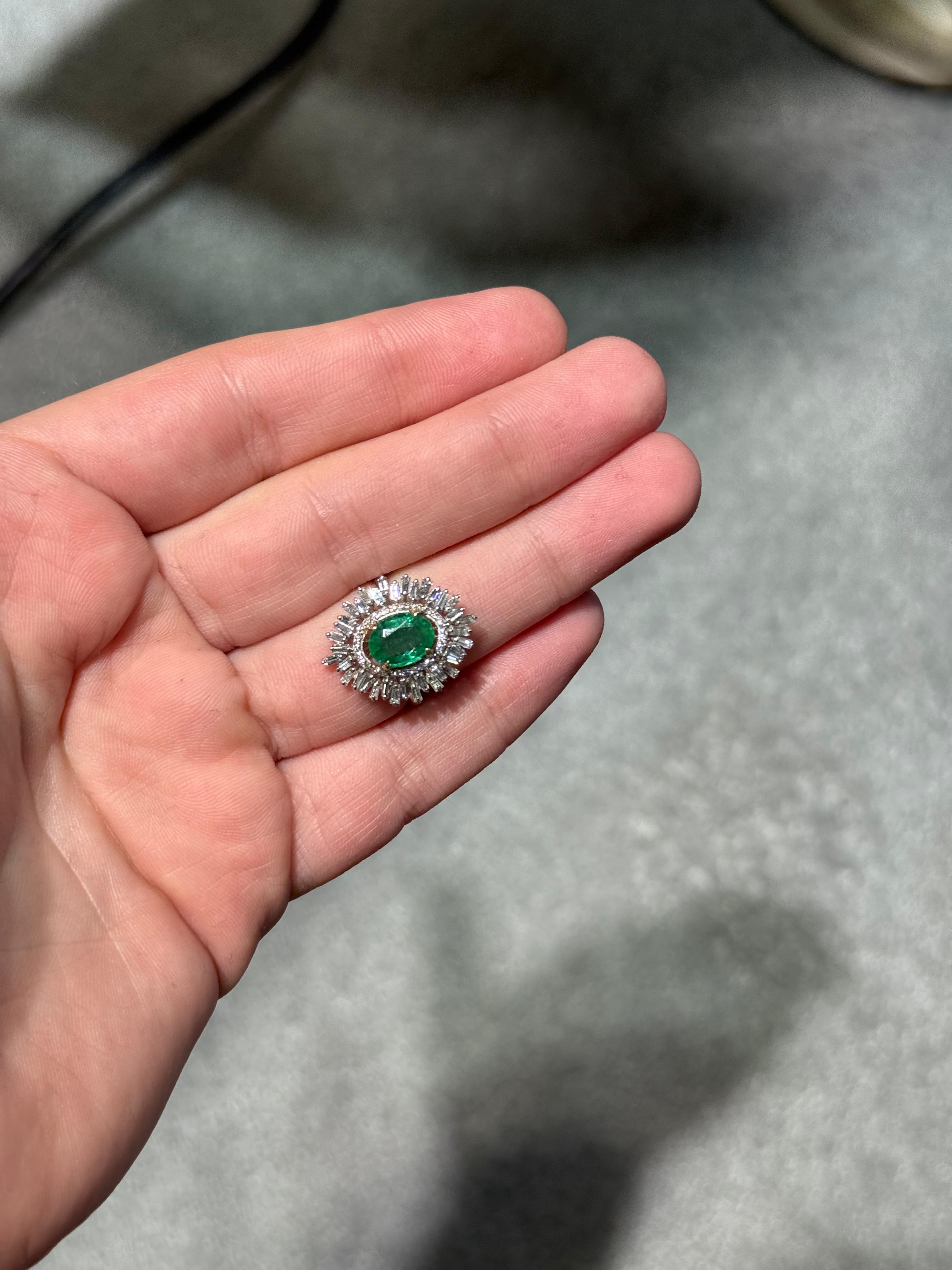 Anillo de  14K con Diamante y Esmeralda