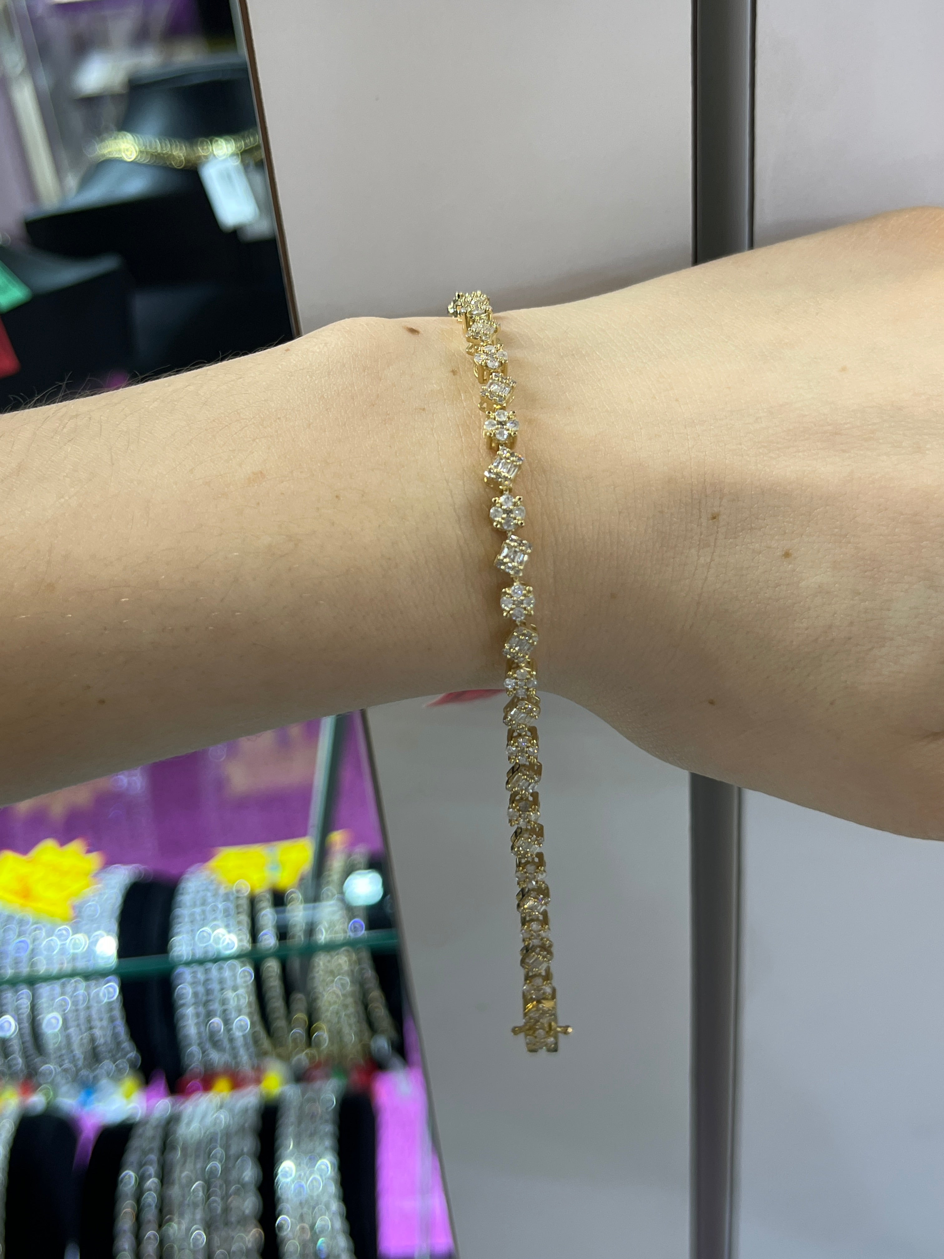 Pulsera de Oro Amarillo 14K con Diamante