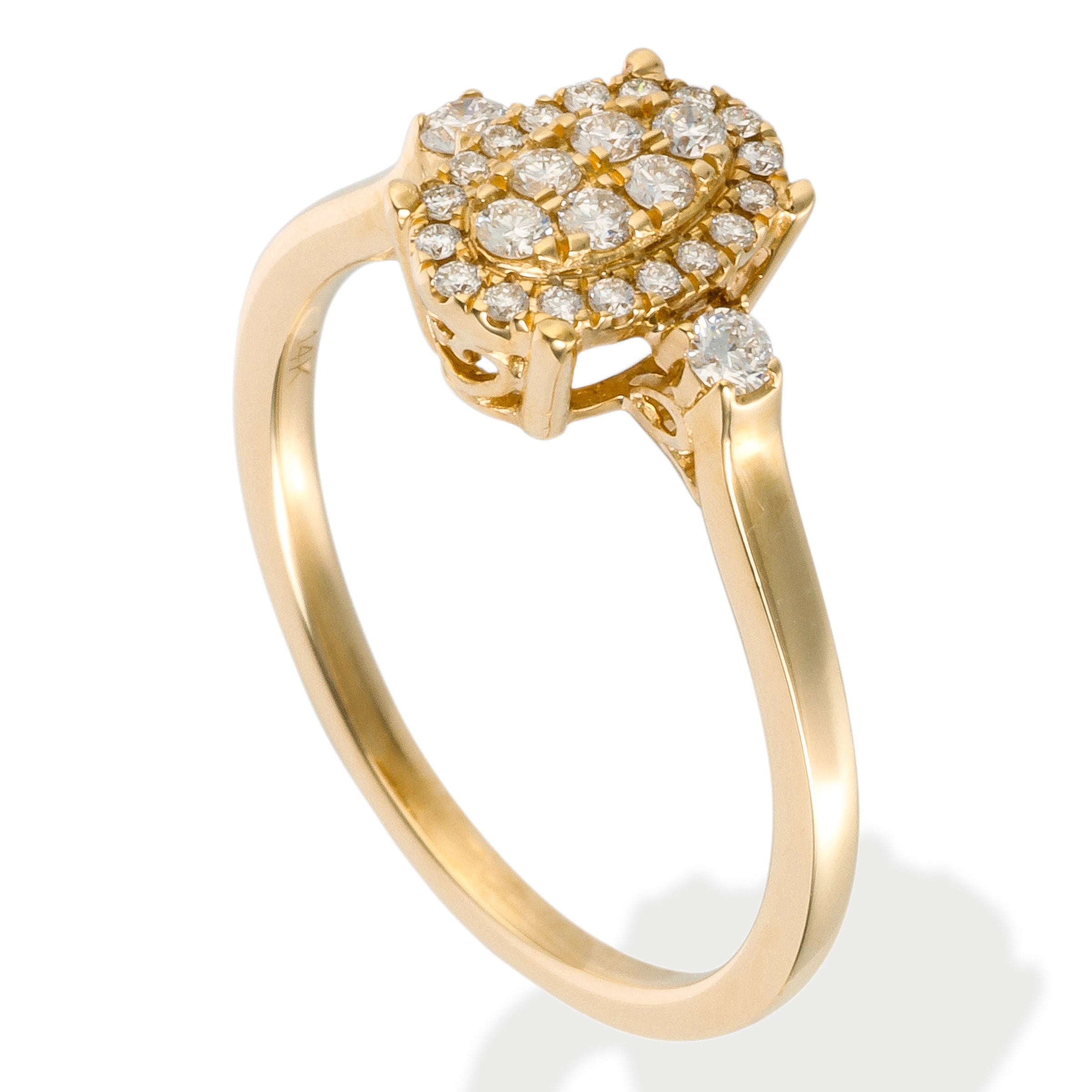 Anillo De Forma Ovalada De Diamantes 0.2 Ct.