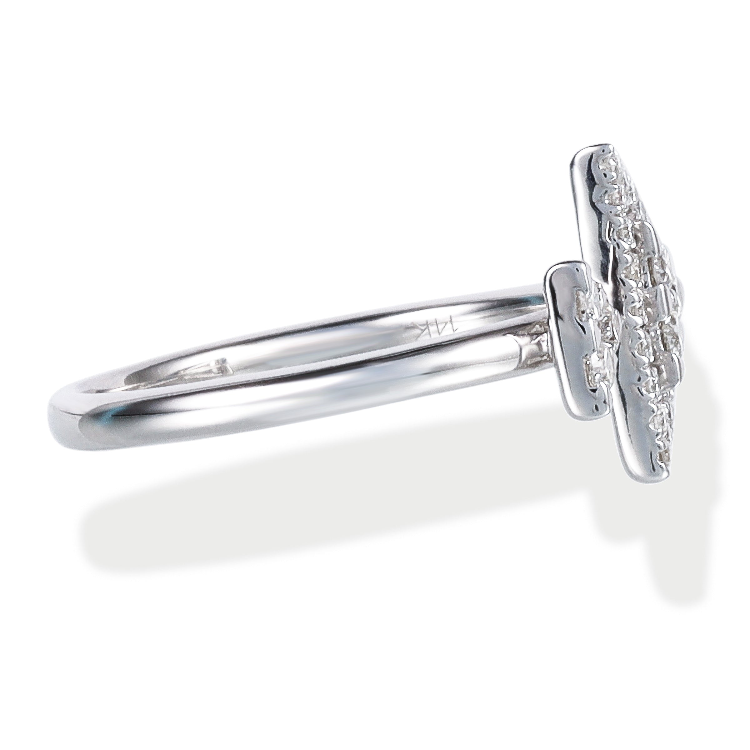 Anillo Triángulo De Diamantes De Oro Blanco De 14Kt 0.34 Ct.