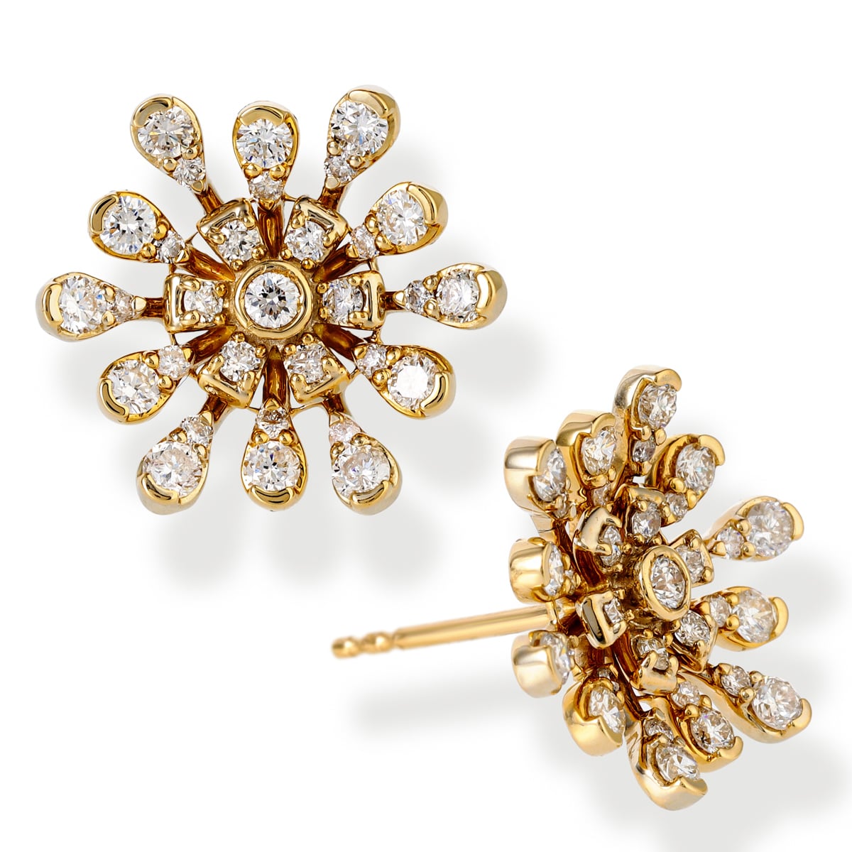 Pendientes De Botón En Forma De Flor De Diamante De 14Kt 0.87 Ct.
