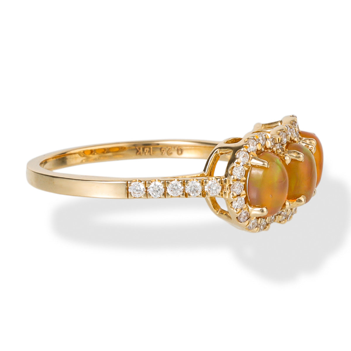 Anillo Ovalado De Oro Amarillo De 14 Quilates Con Diamante Y Ópalo De 3 Piezas 0.86 Ct.
