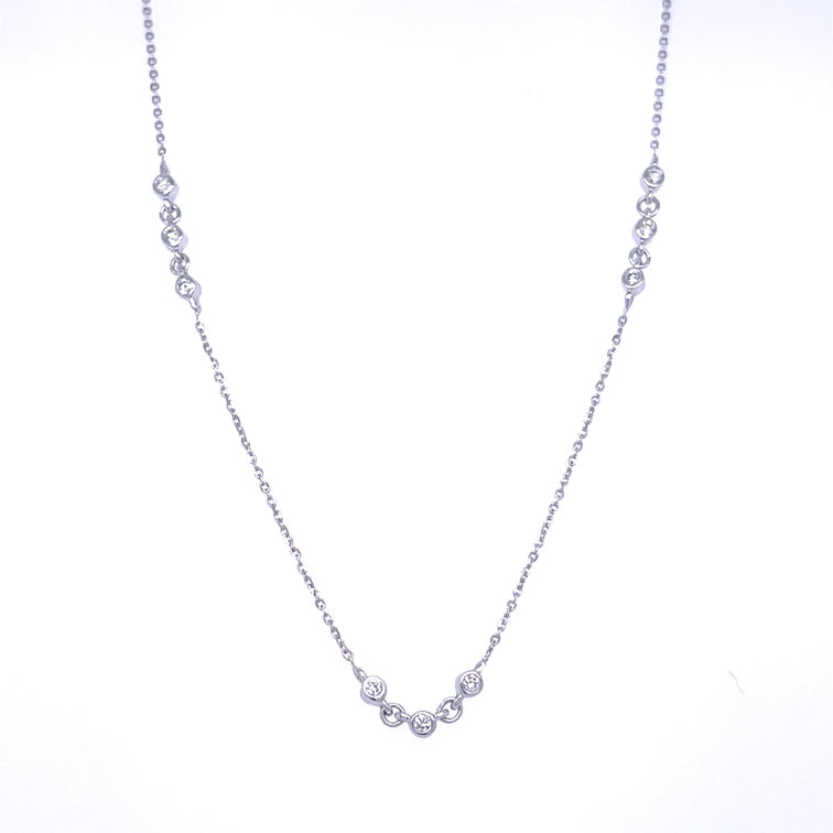 Collar Con Bisel De Diamantes En Oro Blanco De 14 Kt Por Medio, 0.25 CT