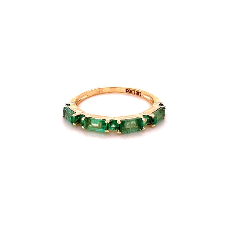 Anillo De Oro Amarillo De 14 Quilates Con Esmeralda 1.2 Ct.