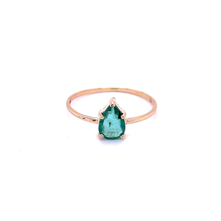 Anillo De Pera Esmeralda De Oro Amarillo De 14Kt 0.72 Ct.