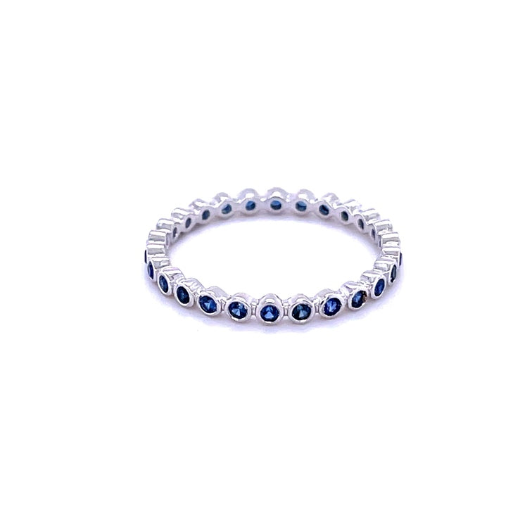 Anillo De Zafiro Azul De Oro Blanco De 14 Kt 0.57 Ct.