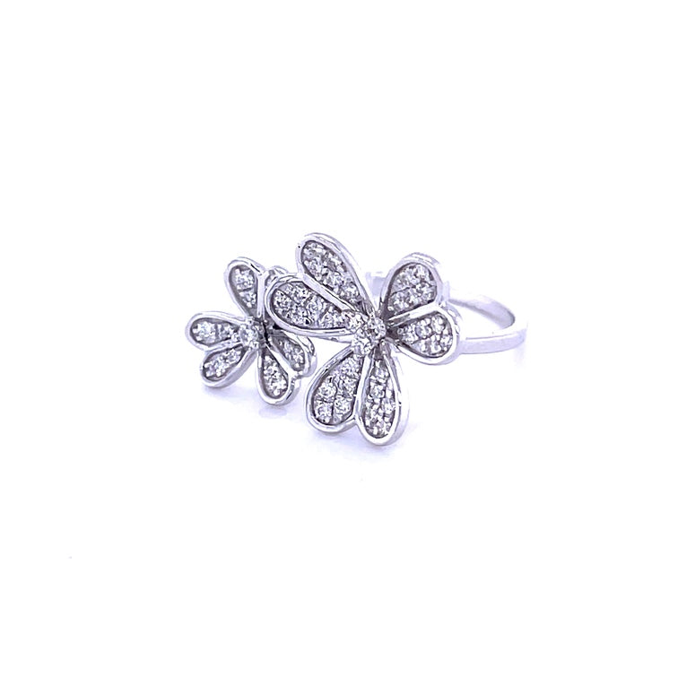 Anillo De Dos Flores Con Diamantes De Oro Blanco De 14 Kt 0.37 Ct.