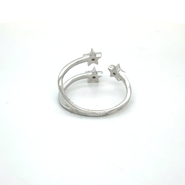 Anillo De Oro Blanco Con Tres Estrellas Y Diamantes 0.14 Ct.