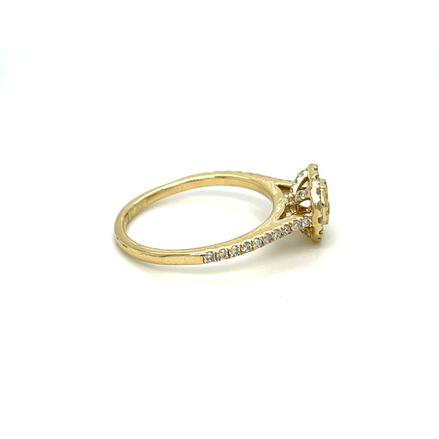 Anillo De Oro Amarillo Y Diamantes 0.56 Ct.