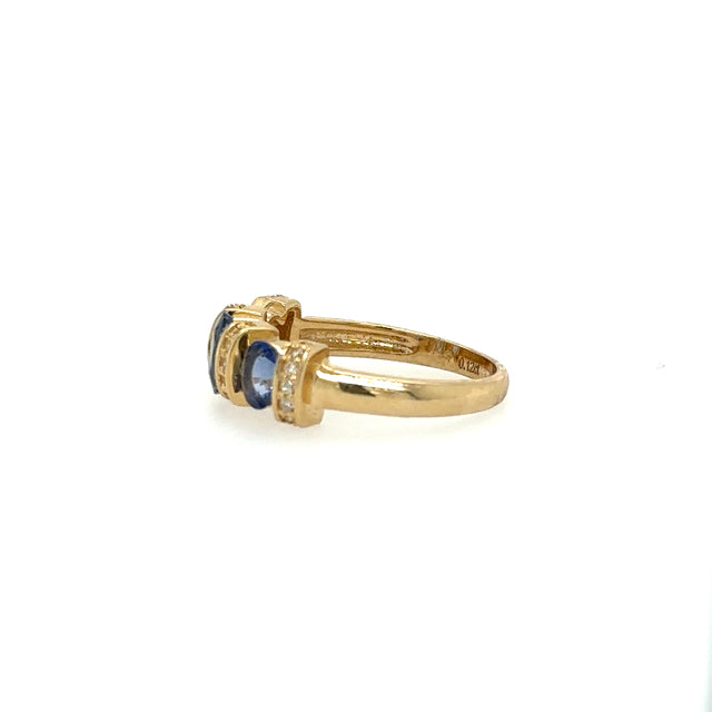 Anillo De Oro Amarillo De 14K Con Zafiro Y Diamantes 1.49 TCW.