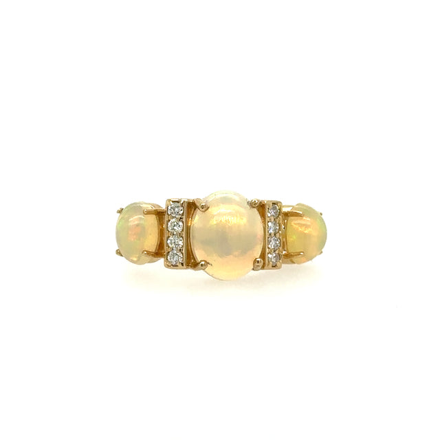 Anillo De Oro Amarillo Con Ópalo Y Diamantes 2.85 TCW.