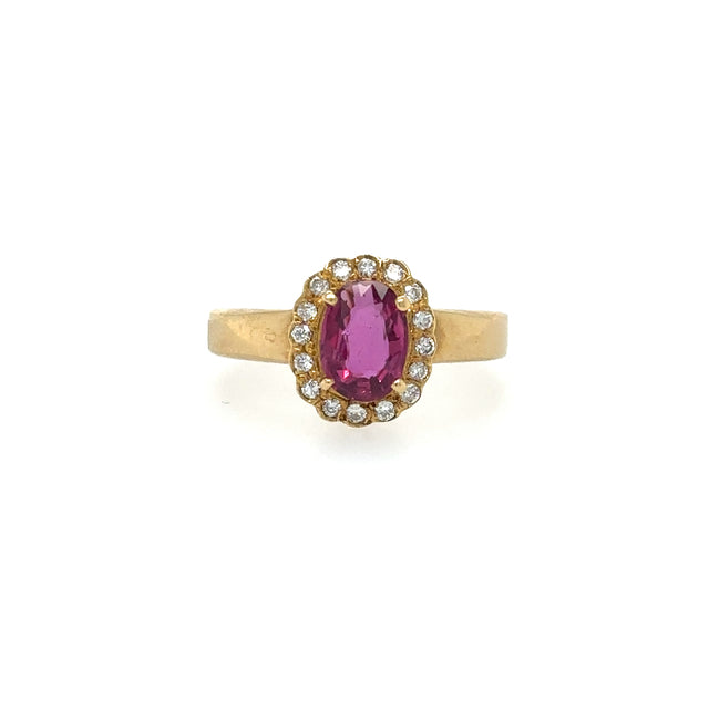 Anillo De Oro Amarillo Con Rubí Y Diamantes 1.35 Ct.